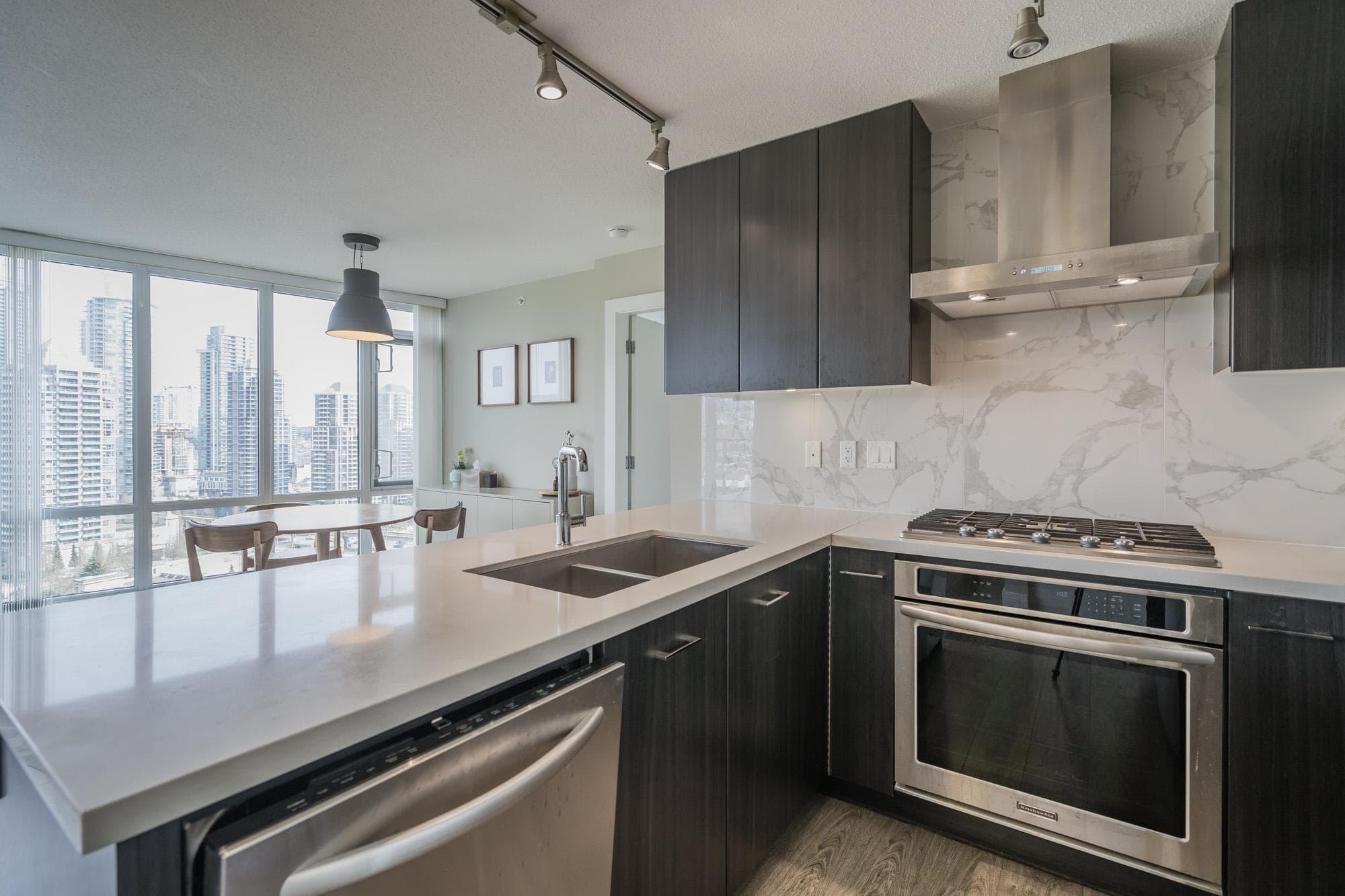 2009 - 4189 Halifax Street, Burnaby, V5C 0H9 — photo 4