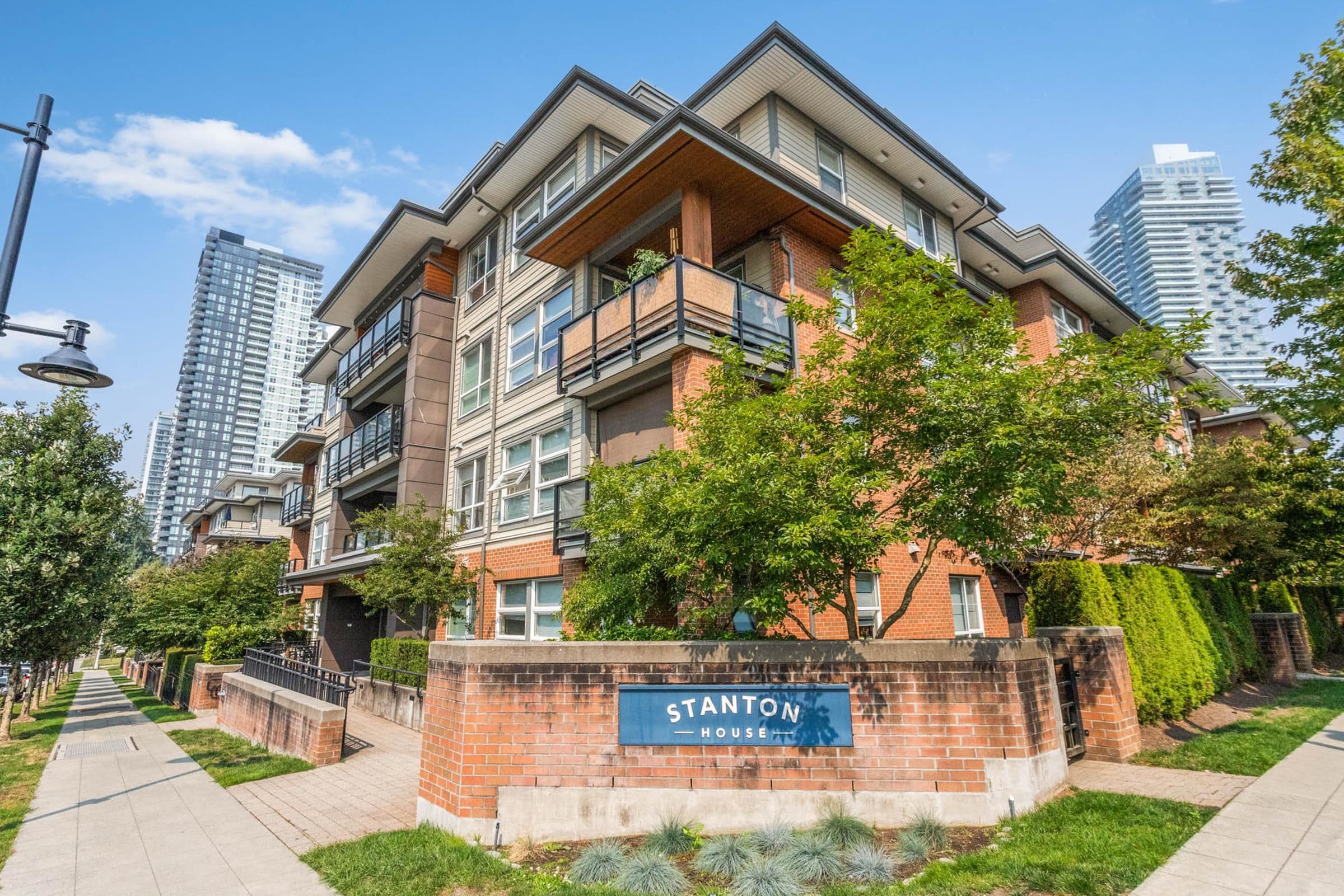 502 - 609 Cottonwood Avenue, Coquitlam, V3J 0H2 — photo 2