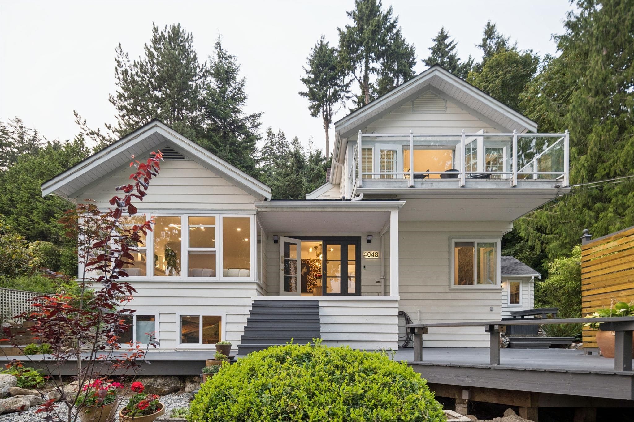 4043 Rose Crescent, West Vancouver, V7V 2N6 — photo 3