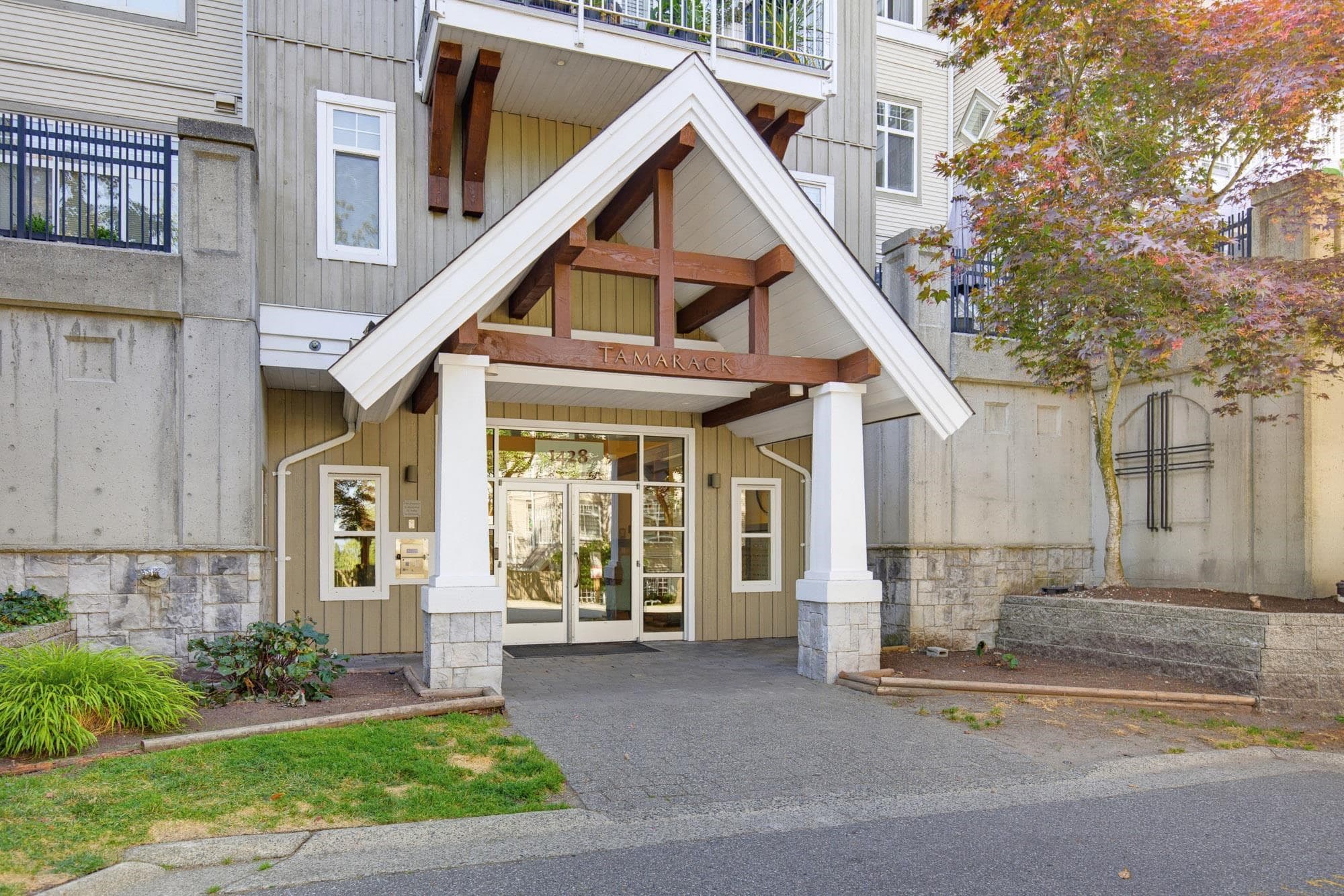 408 - 1428 Parkway Boulevard, Coquitlam, V3E 3L8 — photo 2
