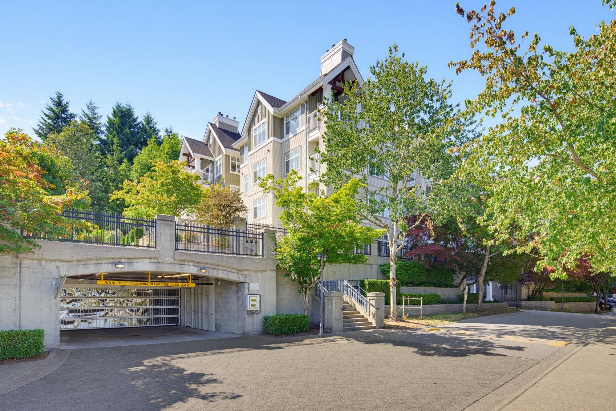 408 - 1428 Parkway Boulevard, Coquitlam, V3E 3L8 — photo 3