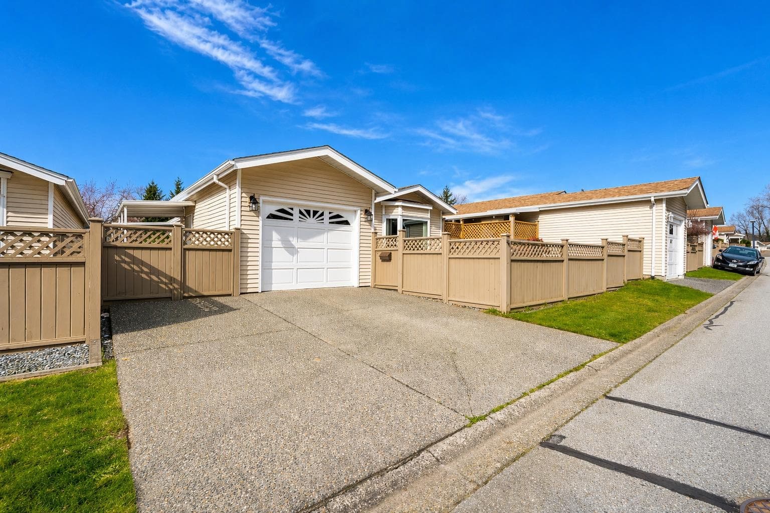 64 - 1400 164 Street, Surrey, V4A 8V8 — photo 1
