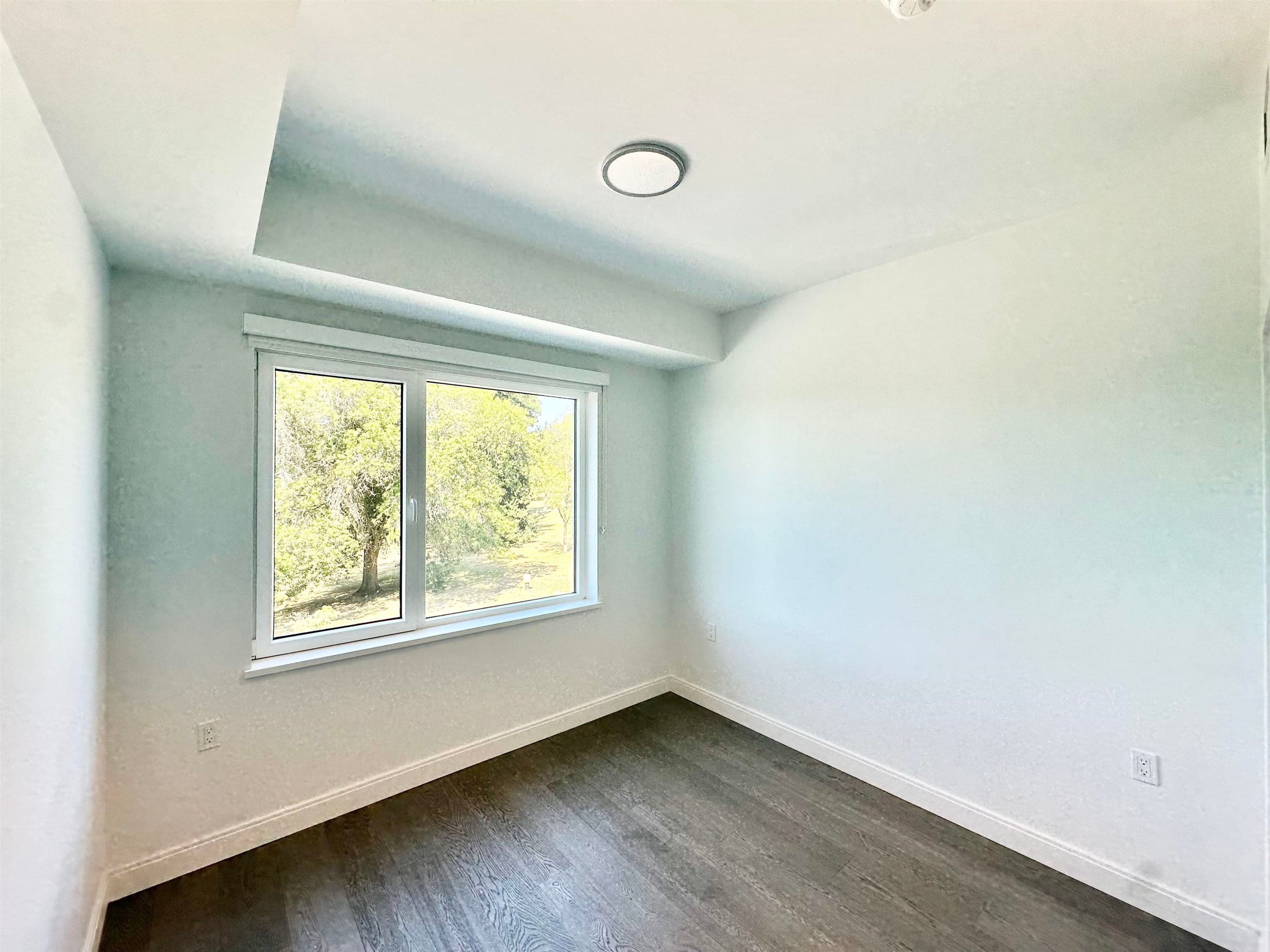 304 - 4908 Cambie Street, Vancouver