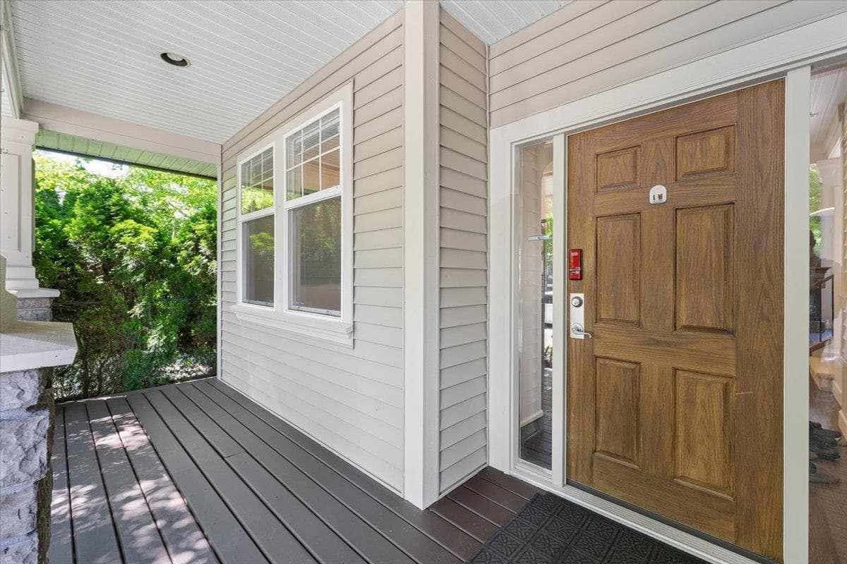 19661 73b Avenue, Langley, V2Y 3C4 — photo 2