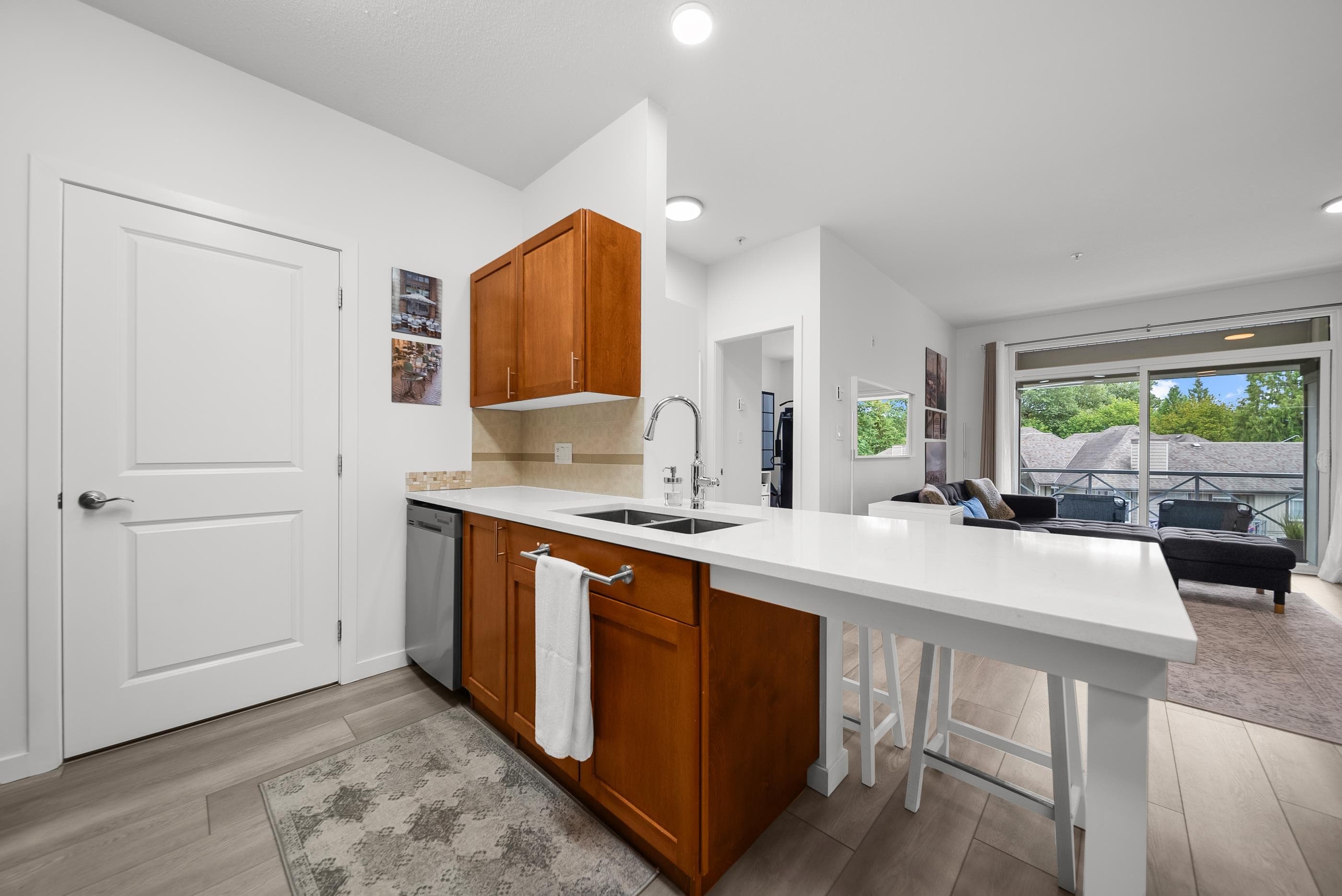 418 - 33318 E Bourquin Crescent, Abbotsford, V2S 0A6 — photo 4