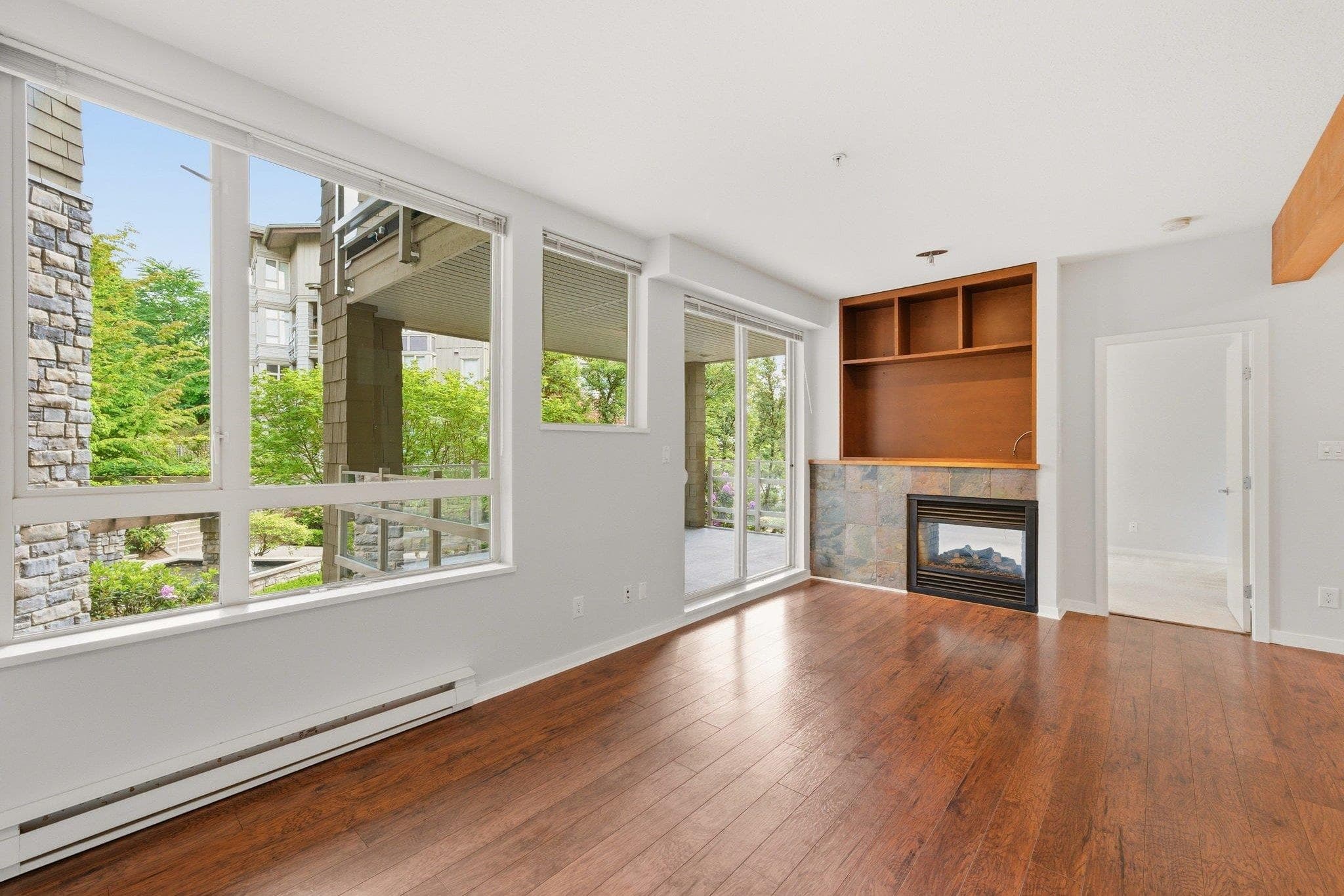 318 - 560 Raven Woods Drive, North Vancouver, V7G 2T3 — photo 5