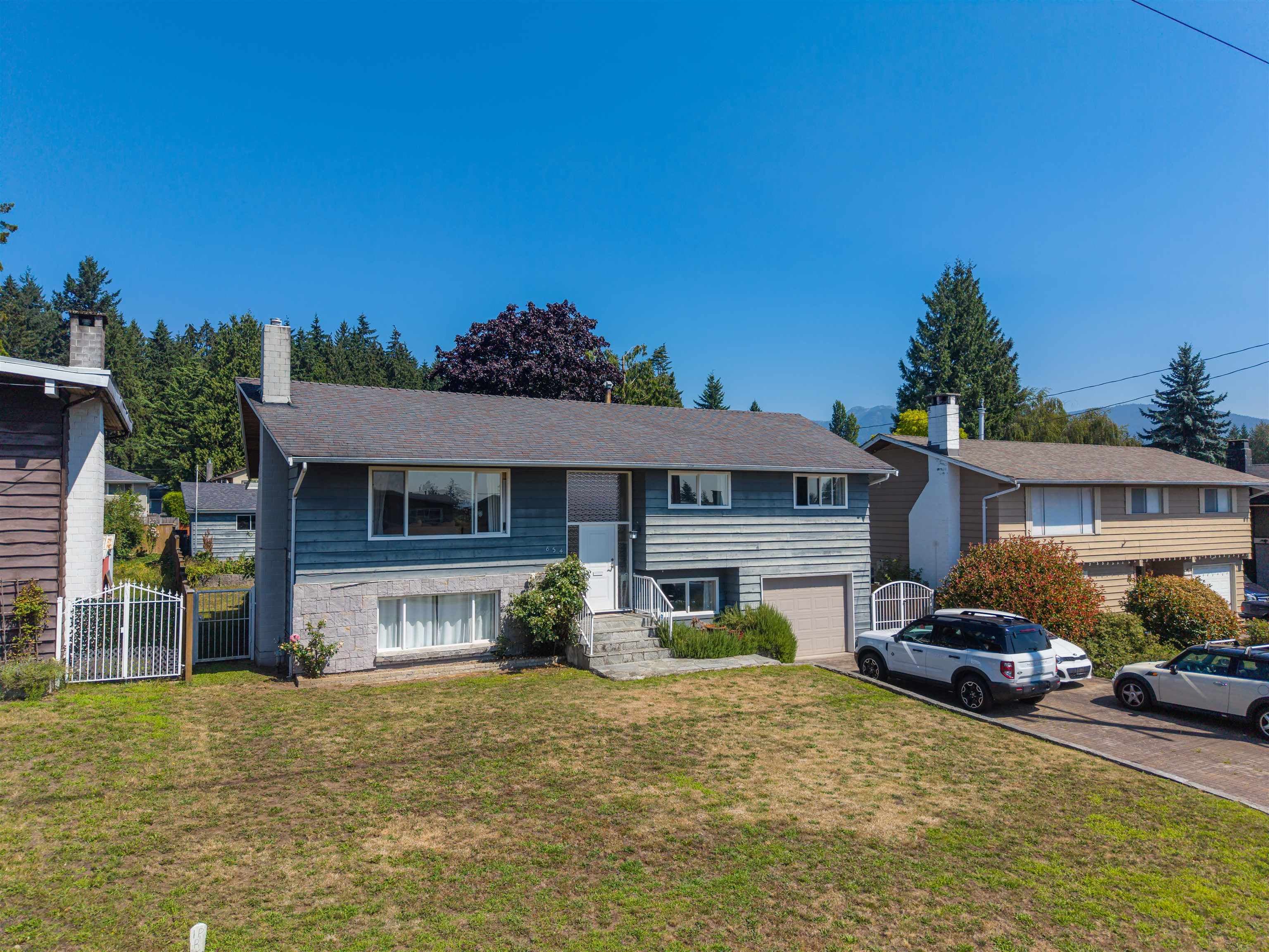 854 E 16th Street, North Vancouver, V7L 2V4 — photo 1