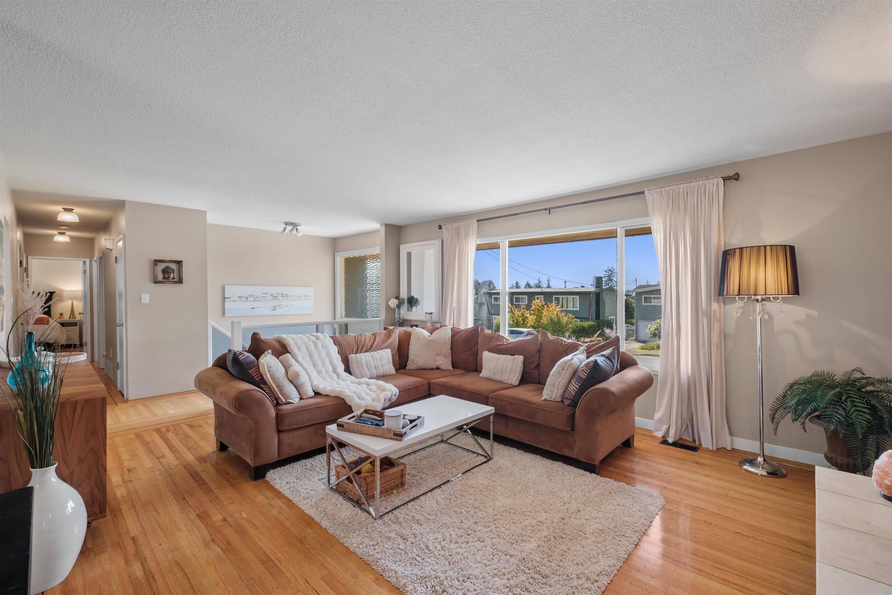 854 E 16th Street, North Vancouver, V7L 2V4 — photo 4