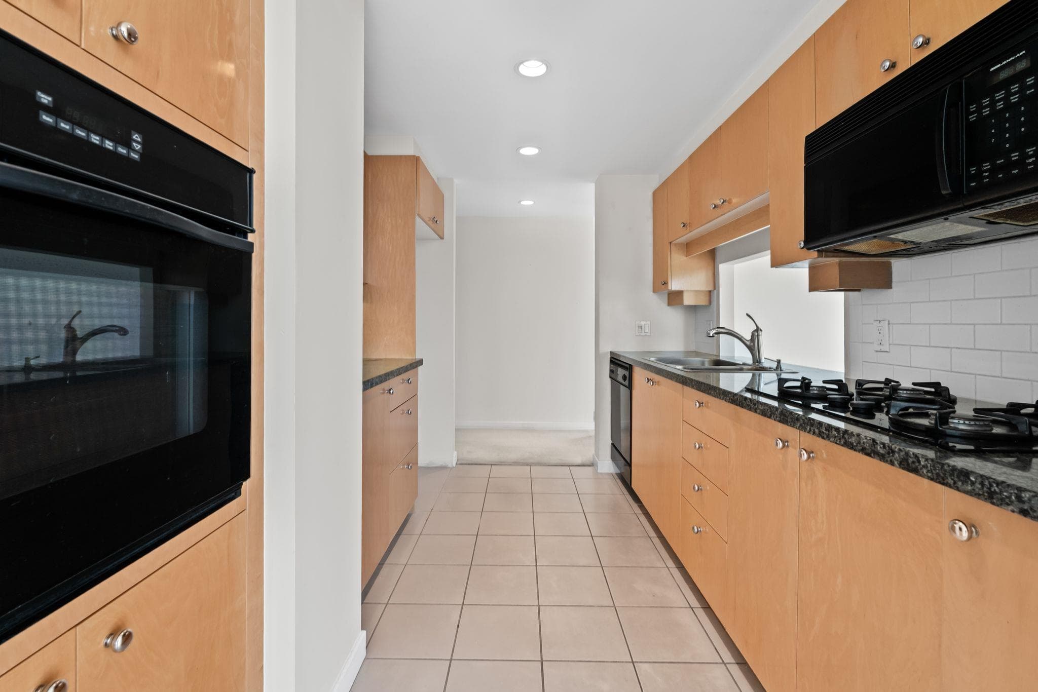 1803 - 1710 Bayshore Drive, Vancouver, V6G 3G4 — photo 4