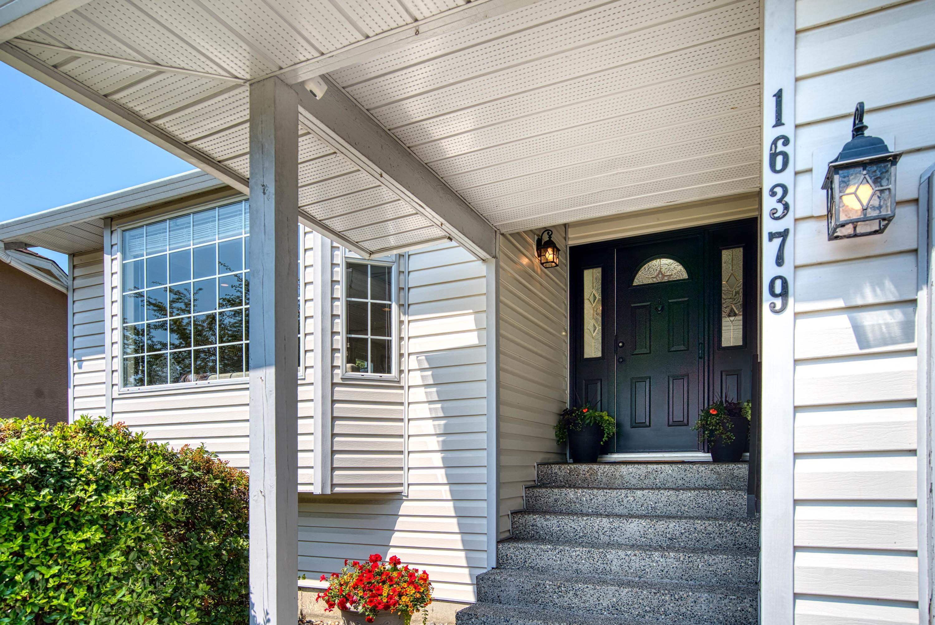 16379 9 Avenue, Surrey, V4A 9B5 — photo 2