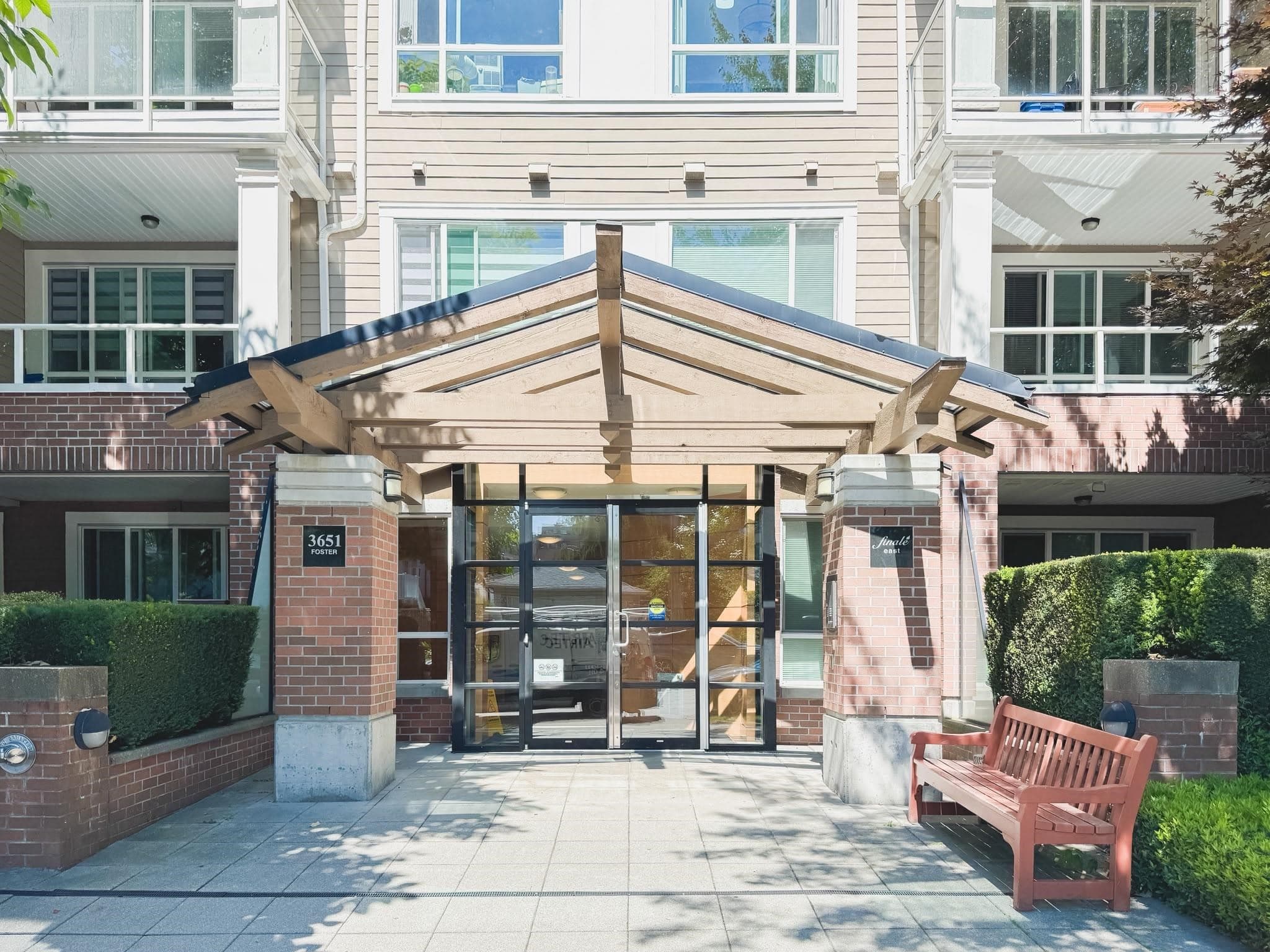 210 - 3651 Foster Avenue, Vancouver, V5R 0A2 — photo 1