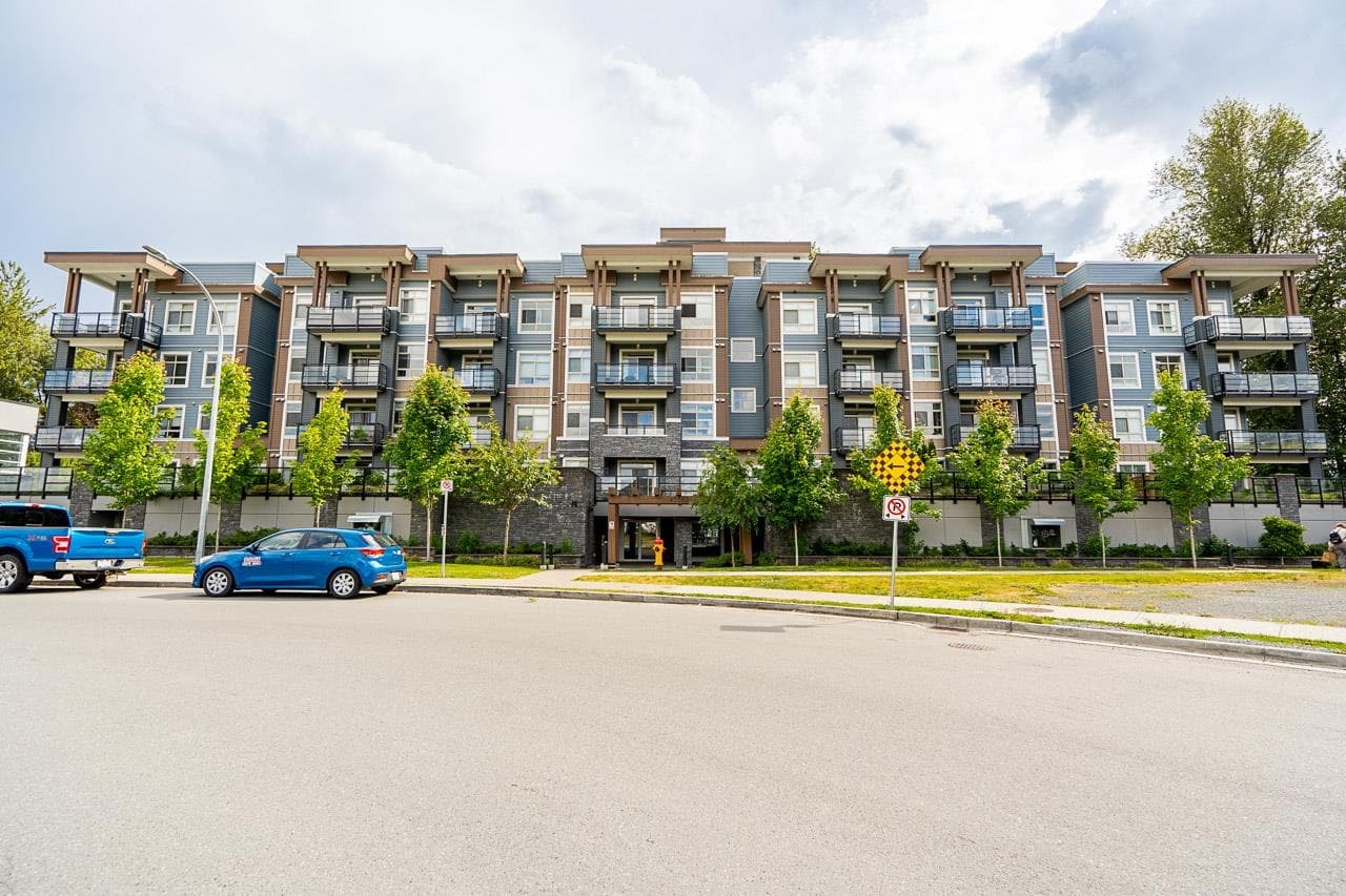 307 - 45562 Airport Road, Chilliwack, V2P 0J8 — photo 1