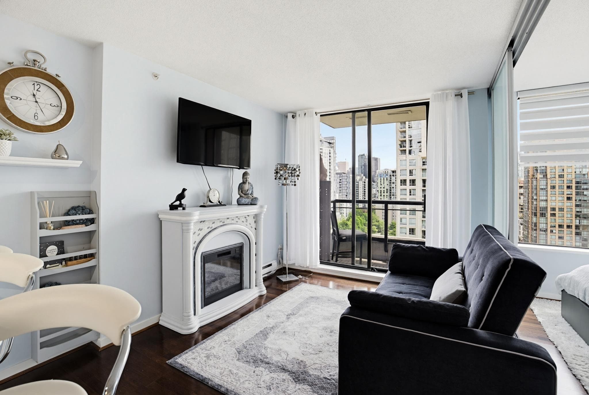 1703 - 1295 Richards Street, Vancouver, V6B 4K8 — photo 2