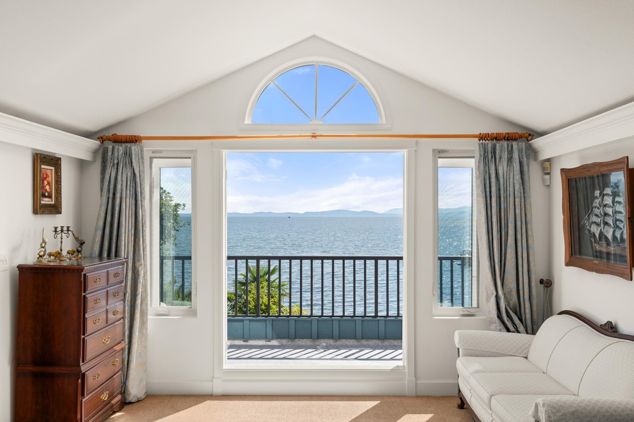 882 Tsawwassen Beach Road, Tsawwassen, V4M 2J3 — photo 1