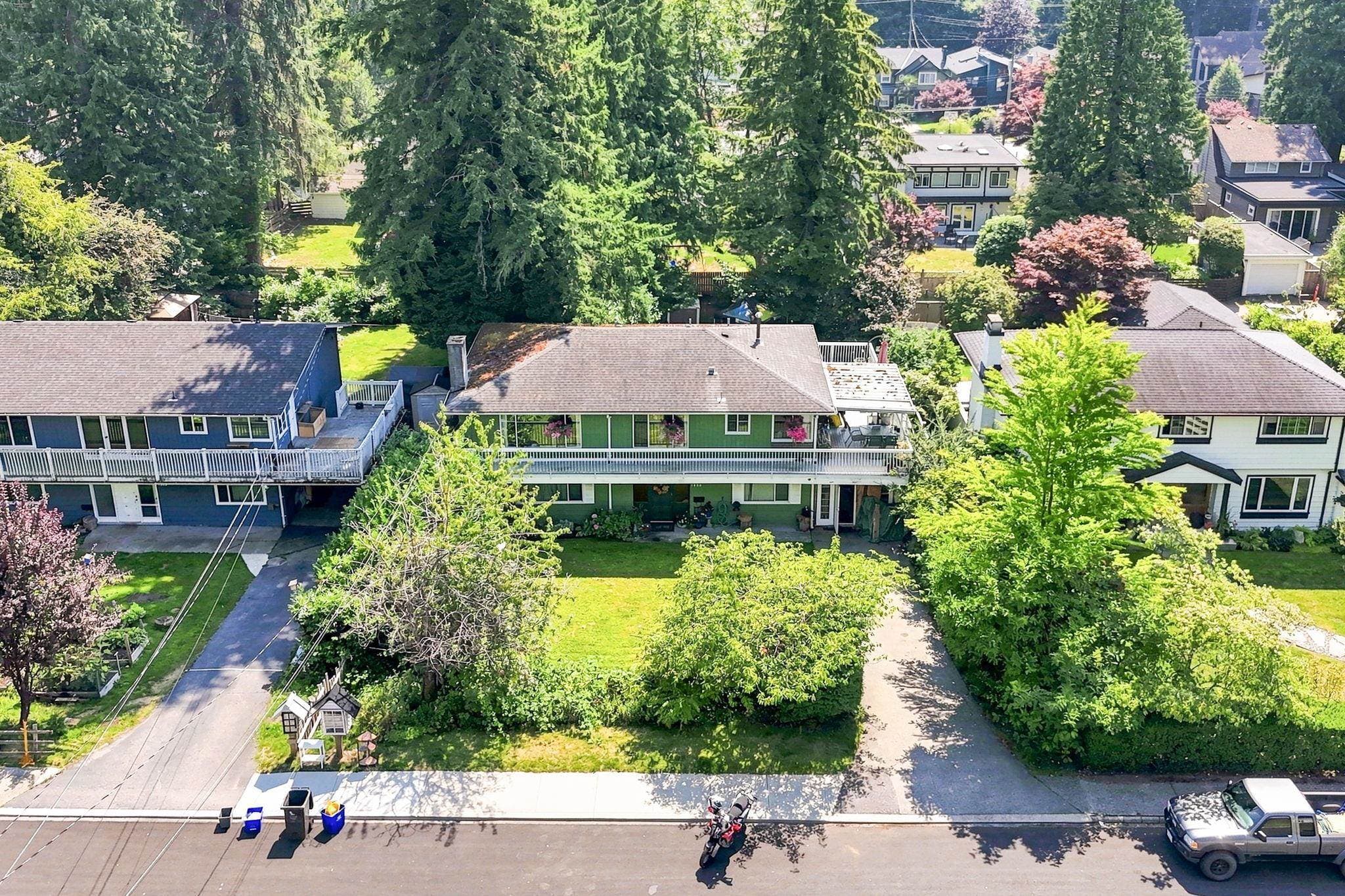 1033 Clements Avenue, North Vancouver, V7R 2L3 — photo 2