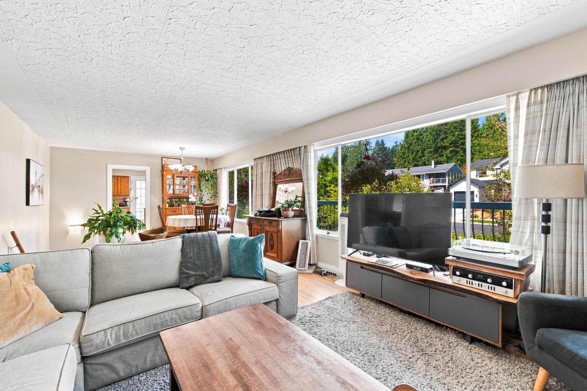 1033 Clements Avenue, North Vancouver, V7R 2L3 — photo 4