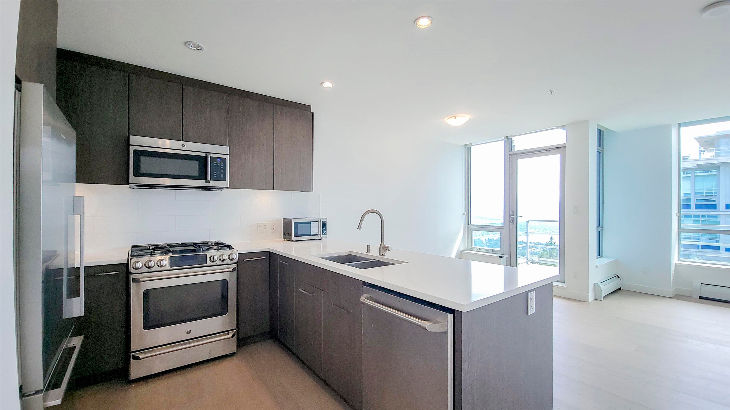 1507 - 9060 University Crescent, Burnaby, V5A 0E1 — photo 3