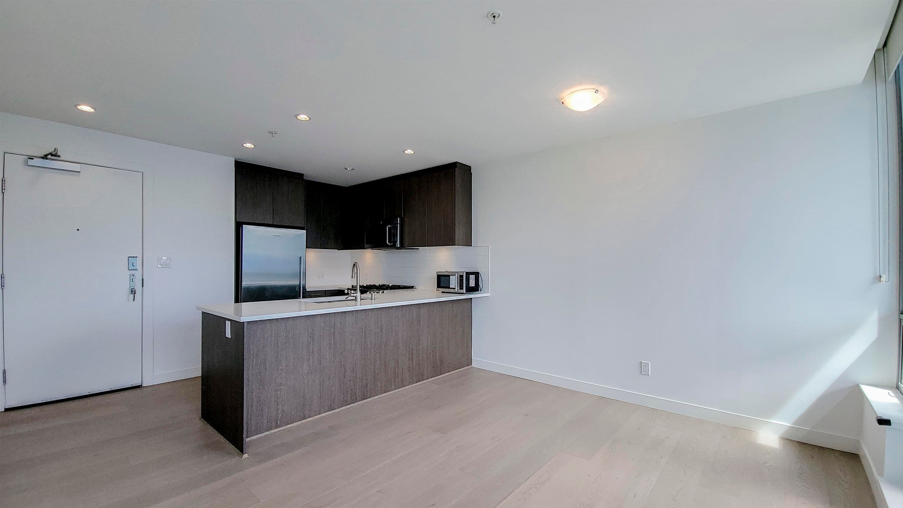 1507 - 9060 University Crescent, Burnaby, V5A 0E1 — photo 4