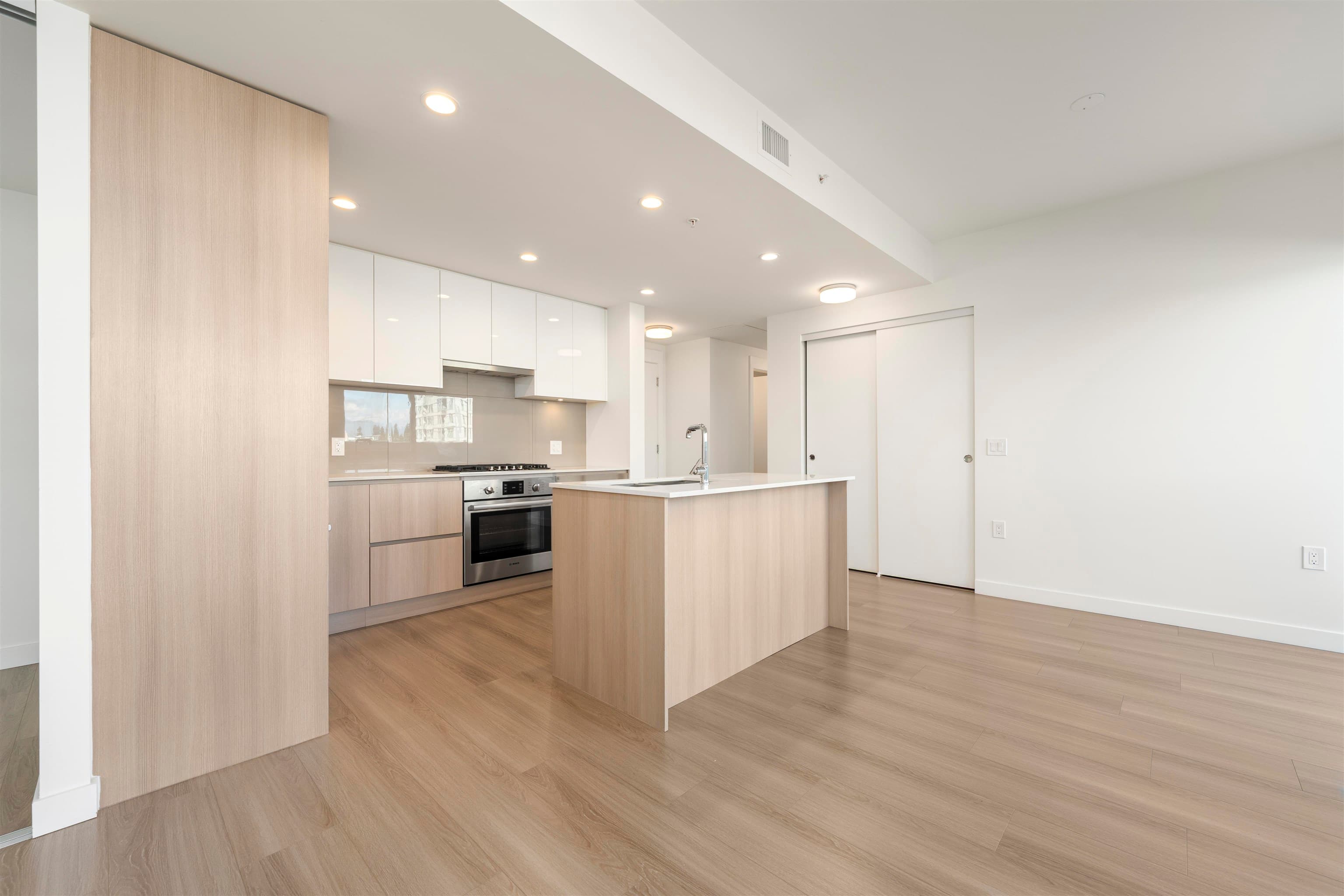 1403 - 618 Carnarvon Street, New Westminster, V3M 0N9 — photo 5