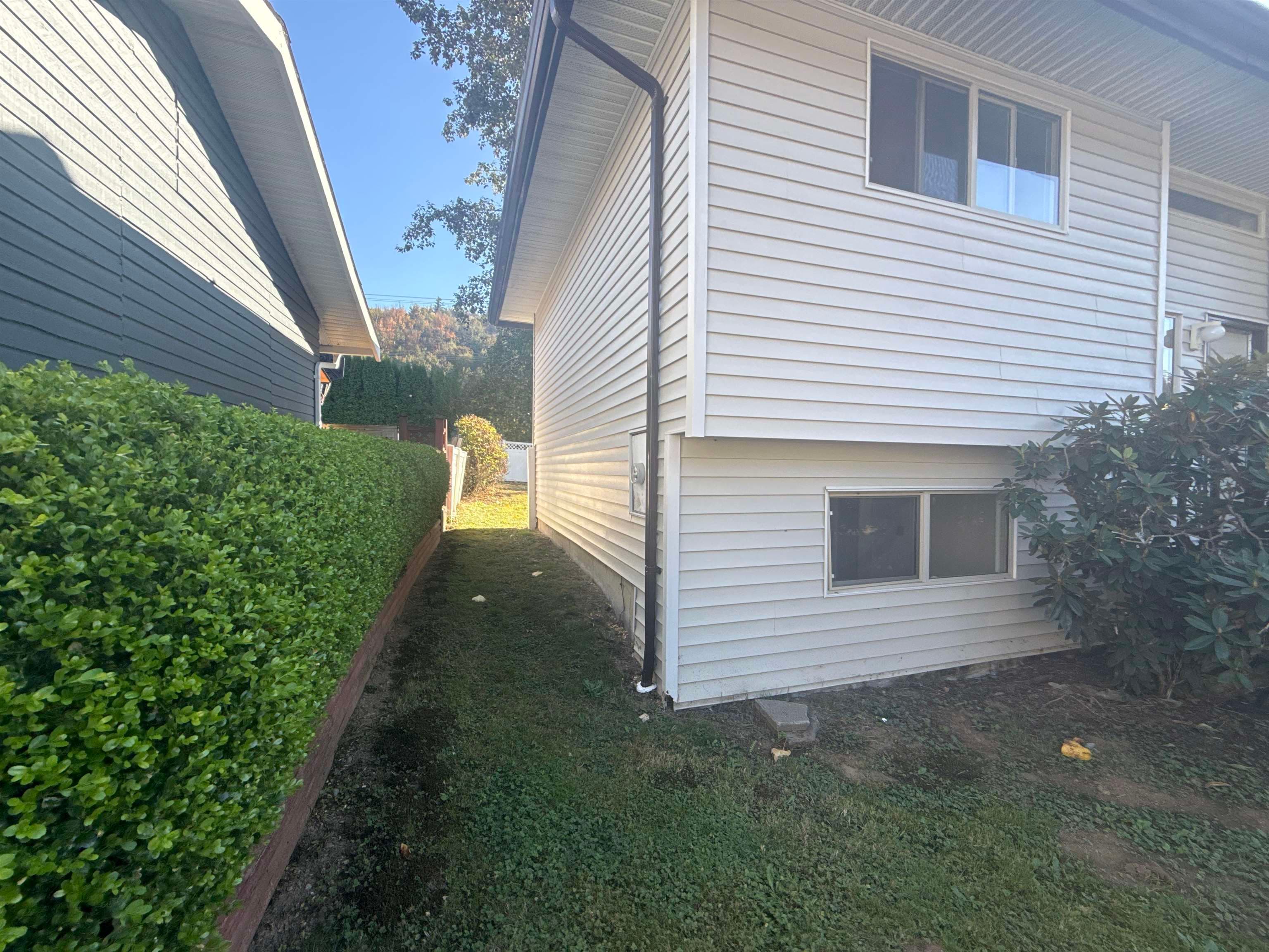 35378 Wells Gray Avenue, Abbotsford, V2S 5W9 — photo 4