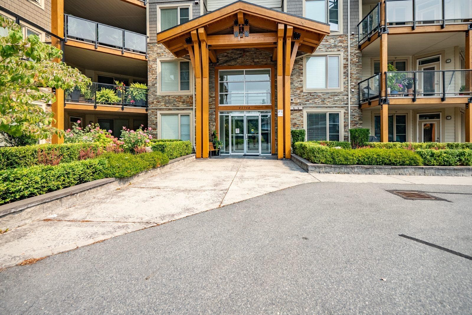 108 - 45754 Keith Wilson Road, Chilliwack, V2R 6A9 — photo 3