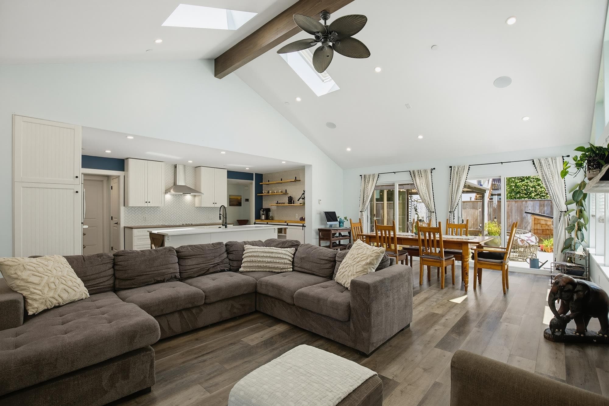 20902 Wicklund Avenue, Maple Ridge, V2X 8M5 — photo 4