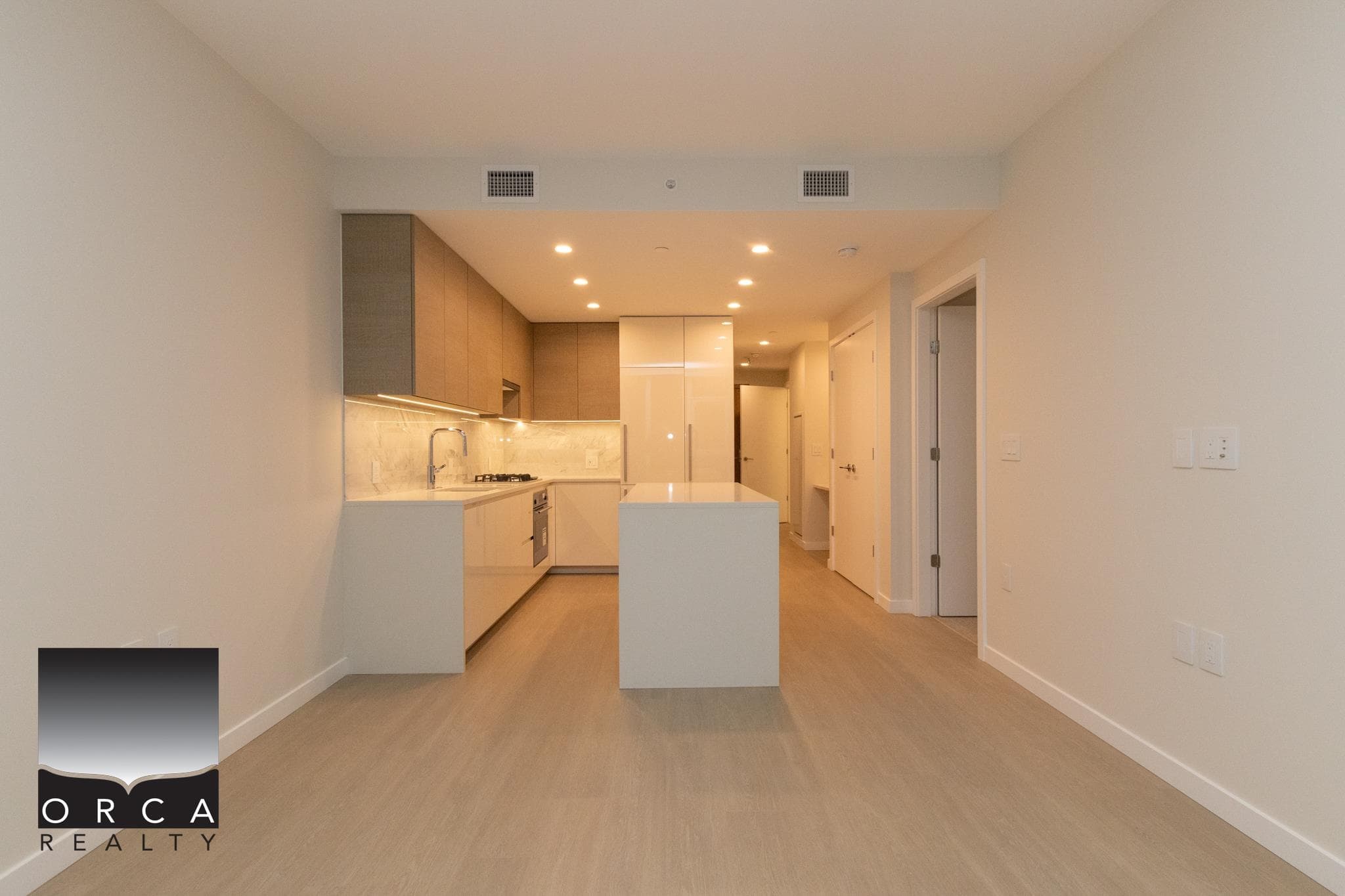 1804 - 4168 Lougheed Highway, Burnaby, V5C 6A8 — photo 4