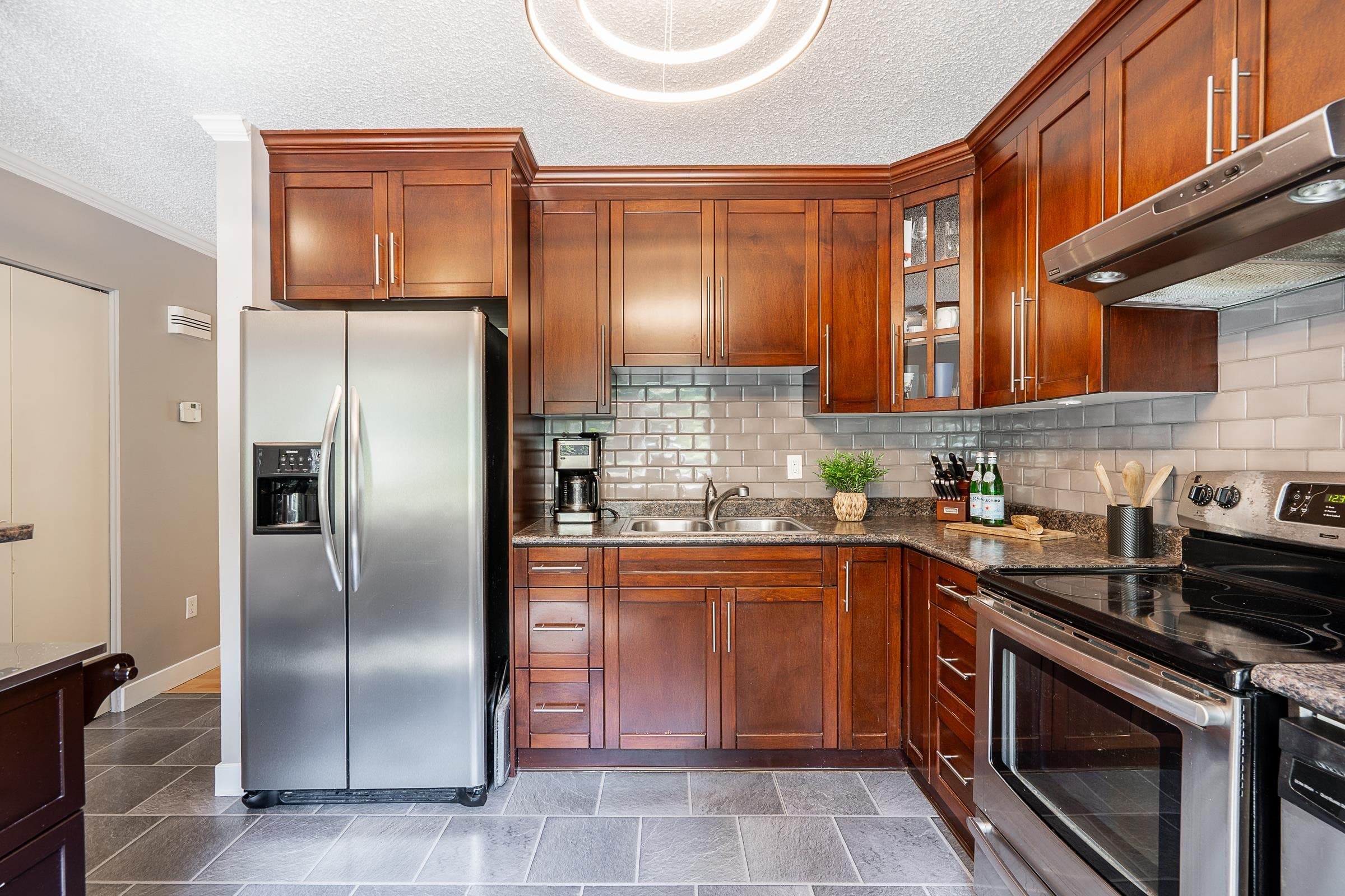 241B Evergreen Drive, Port Moody, V3H 1S1 — photo 4
