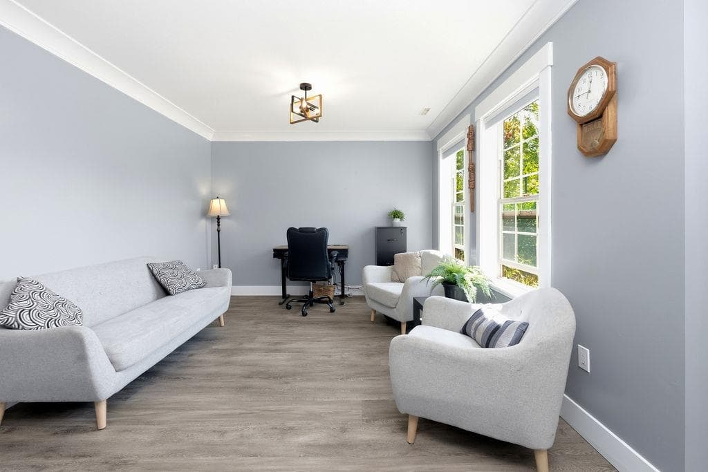 1048 Woodsworth Road, Gibsons, V0N 1V7 — photo 5