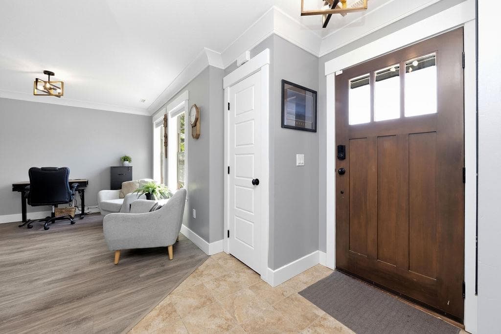 1048 Woodsworth Road, Gibsons, V0N 1V7 — photo 4
