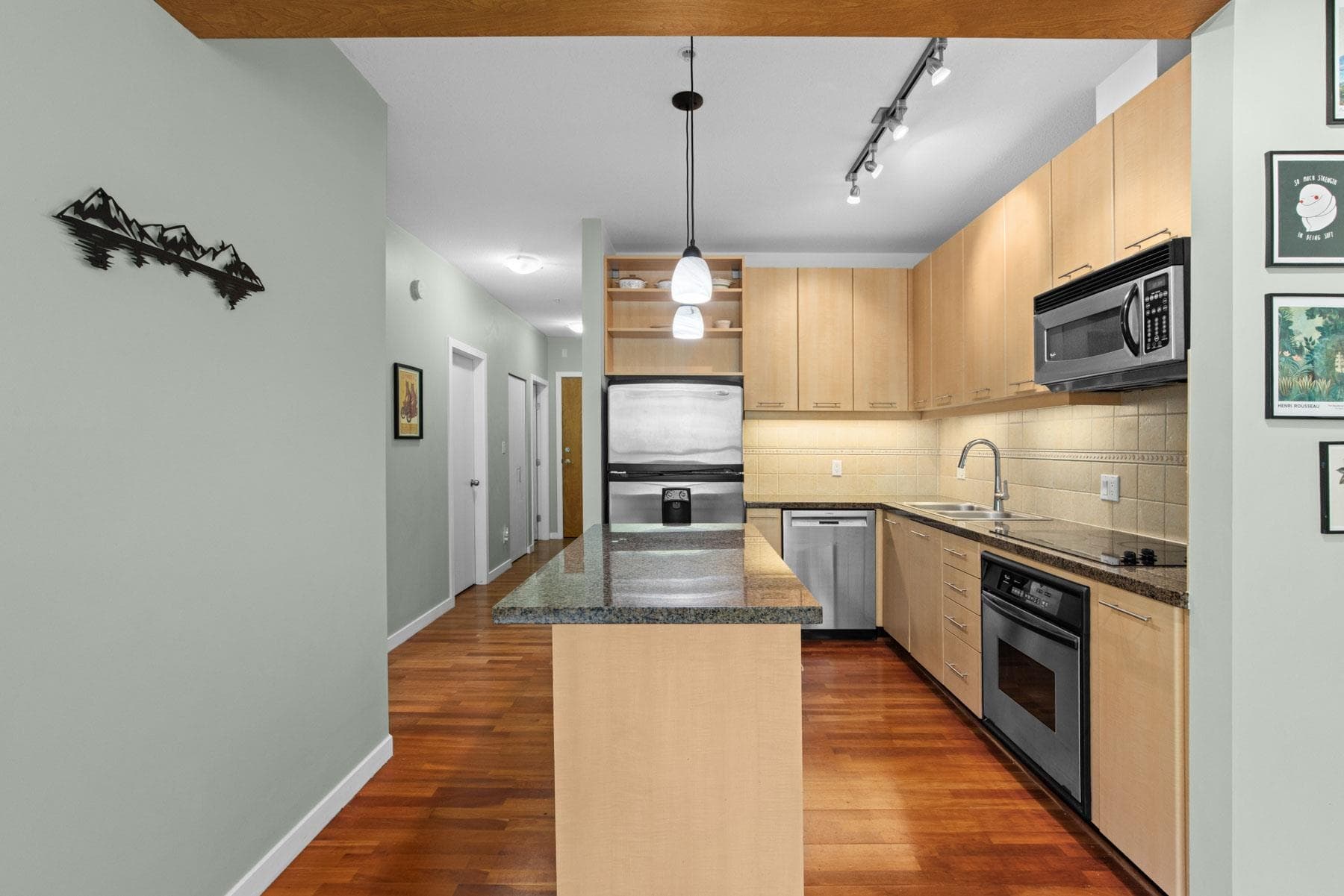408 - 560 Ravenwoods Drive, North Vancouver, V7G 2T3 — photo 4
