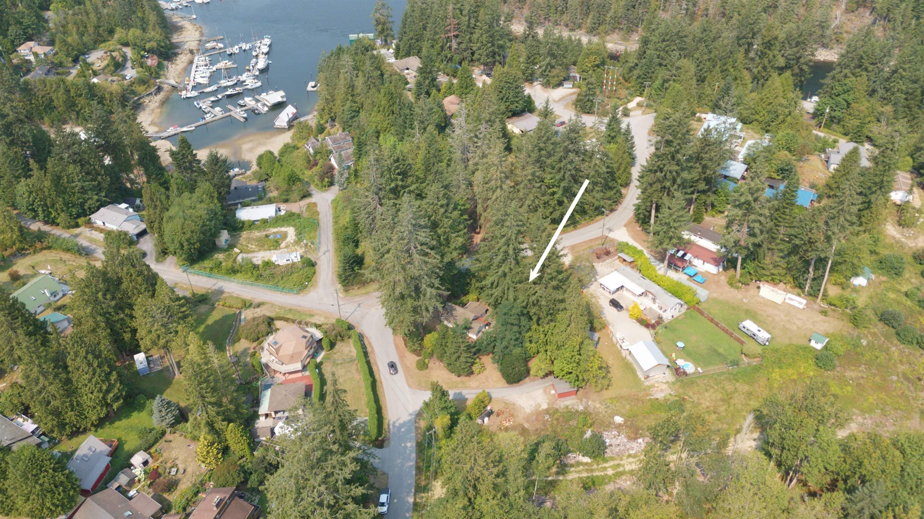 13032 Narrows Road, Madeira Park, V0N 2H1 — photo 2
