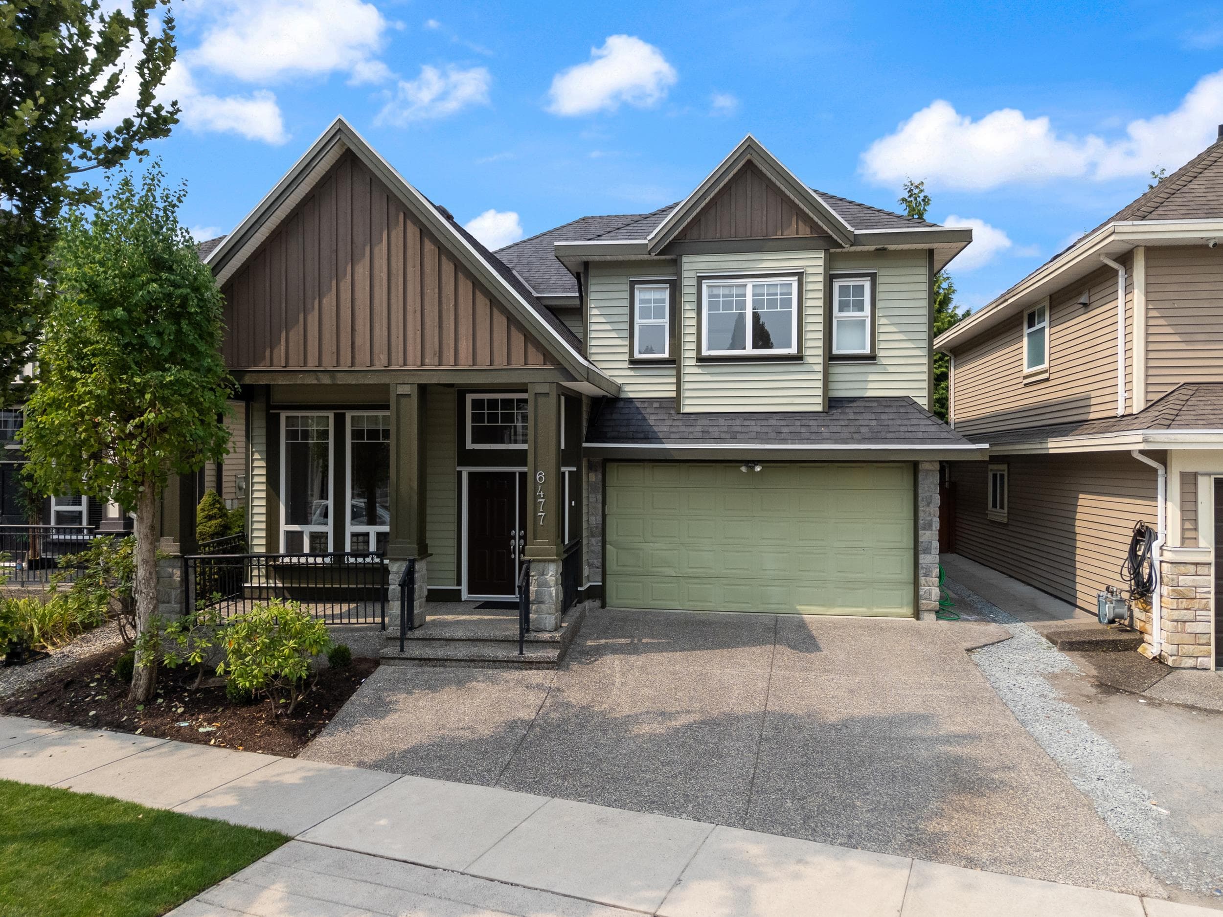 6477 143 Street, Surrey, V3W 1T4 — photo 1
