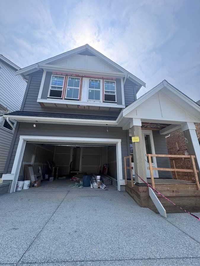 Suite - 23370 Seymour St, Maple Ridge, V4R 0J7 — photo 3