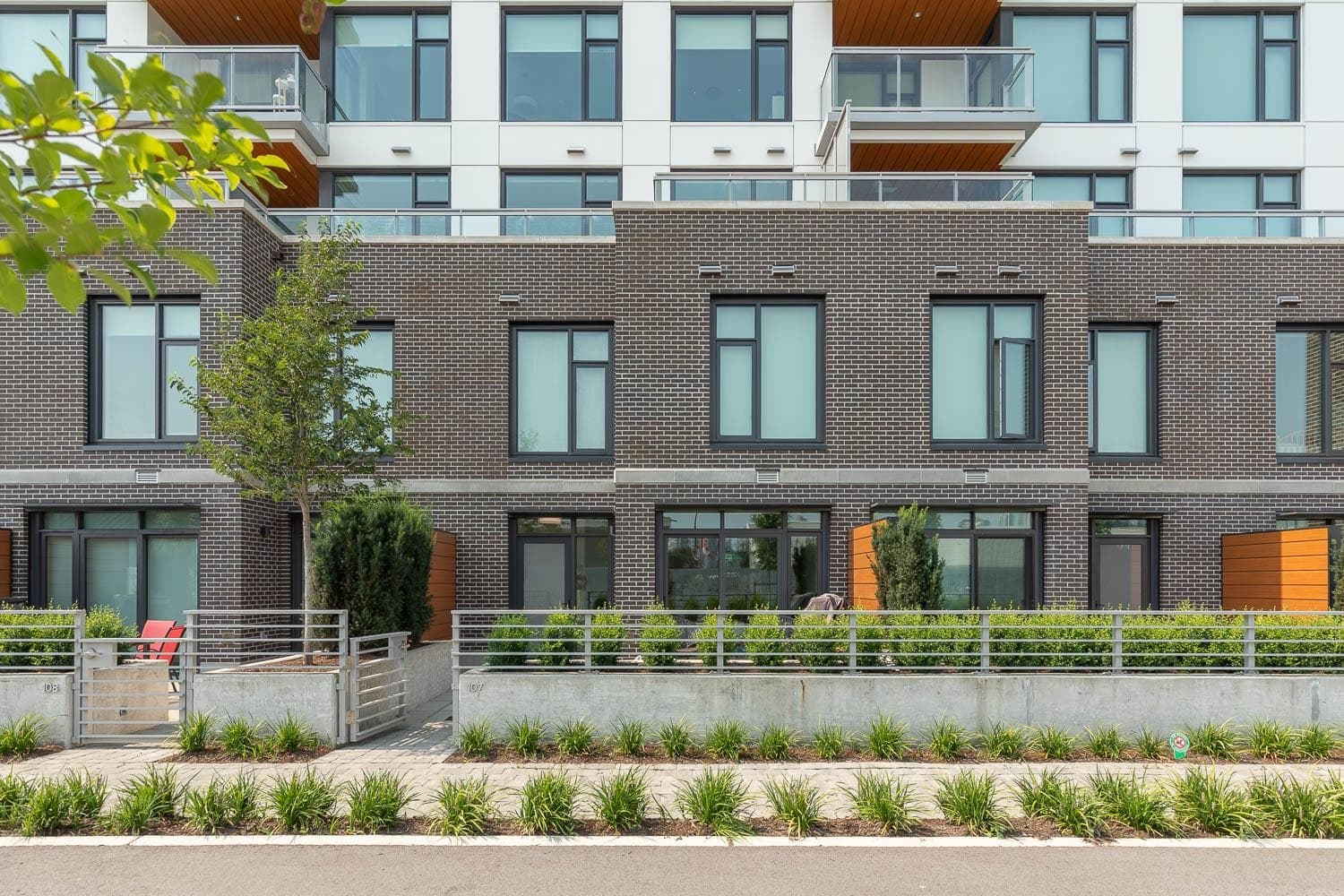 107 - 755 Harbourside Drive, North Vancouver, V7P 0G1 — photo 2