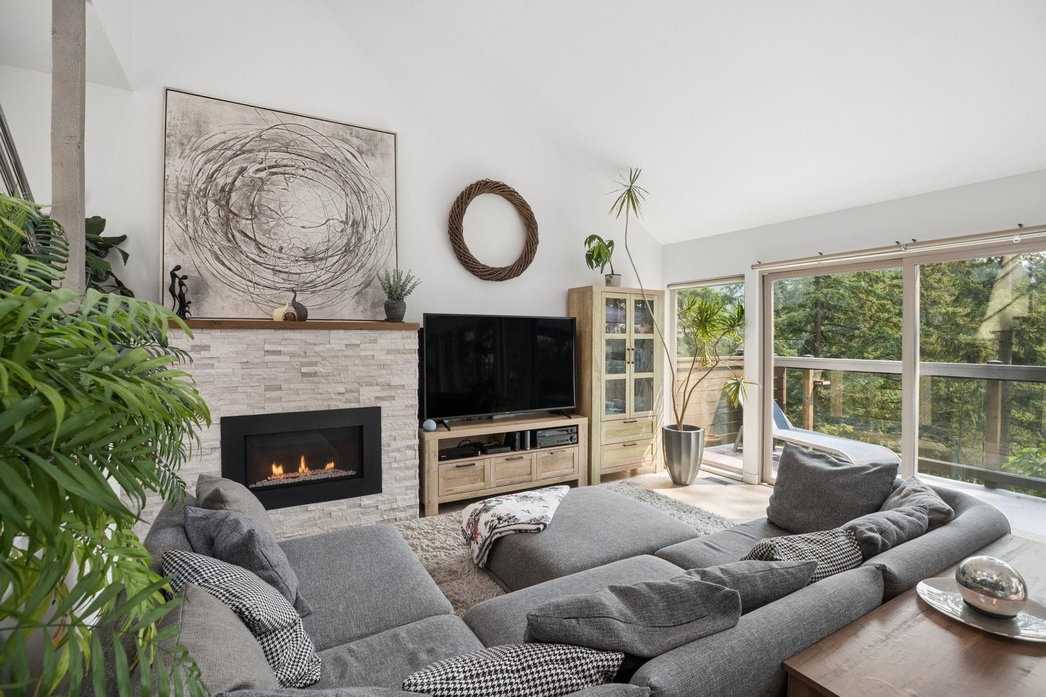 5781 Cranley Drive, West Vancouver, V7W 1T1 — photo 4