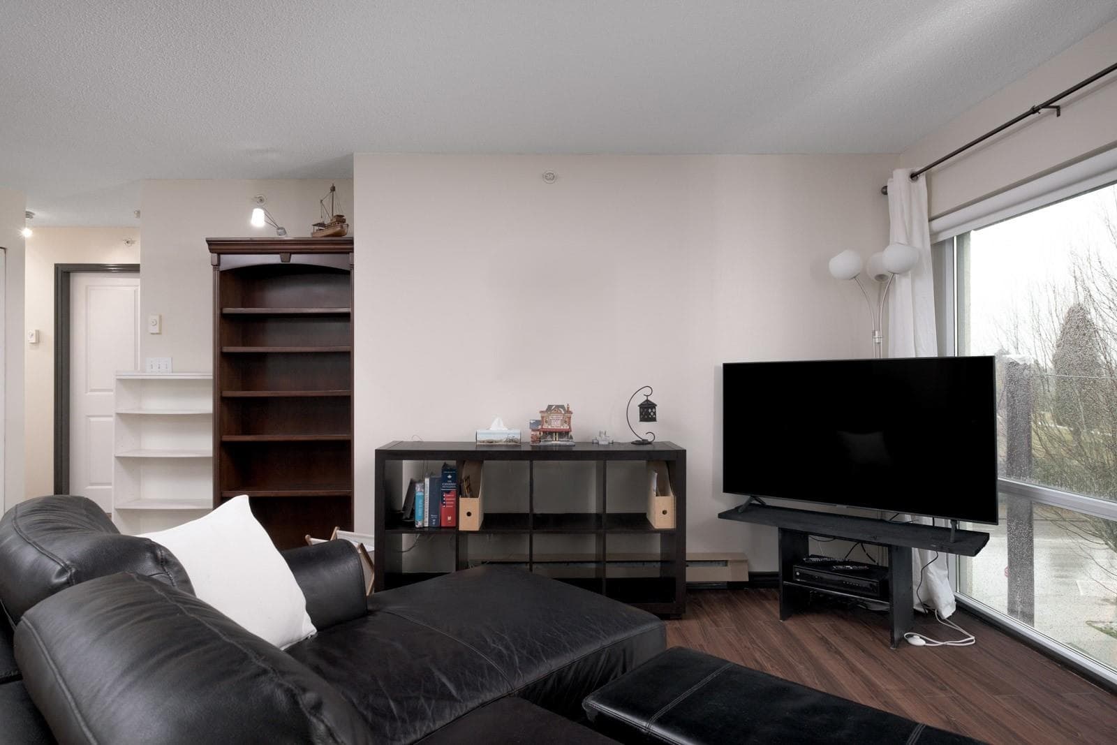 PH8 - 4868 Fraser Street, Vancouver, V5V 4H5 — photo 2