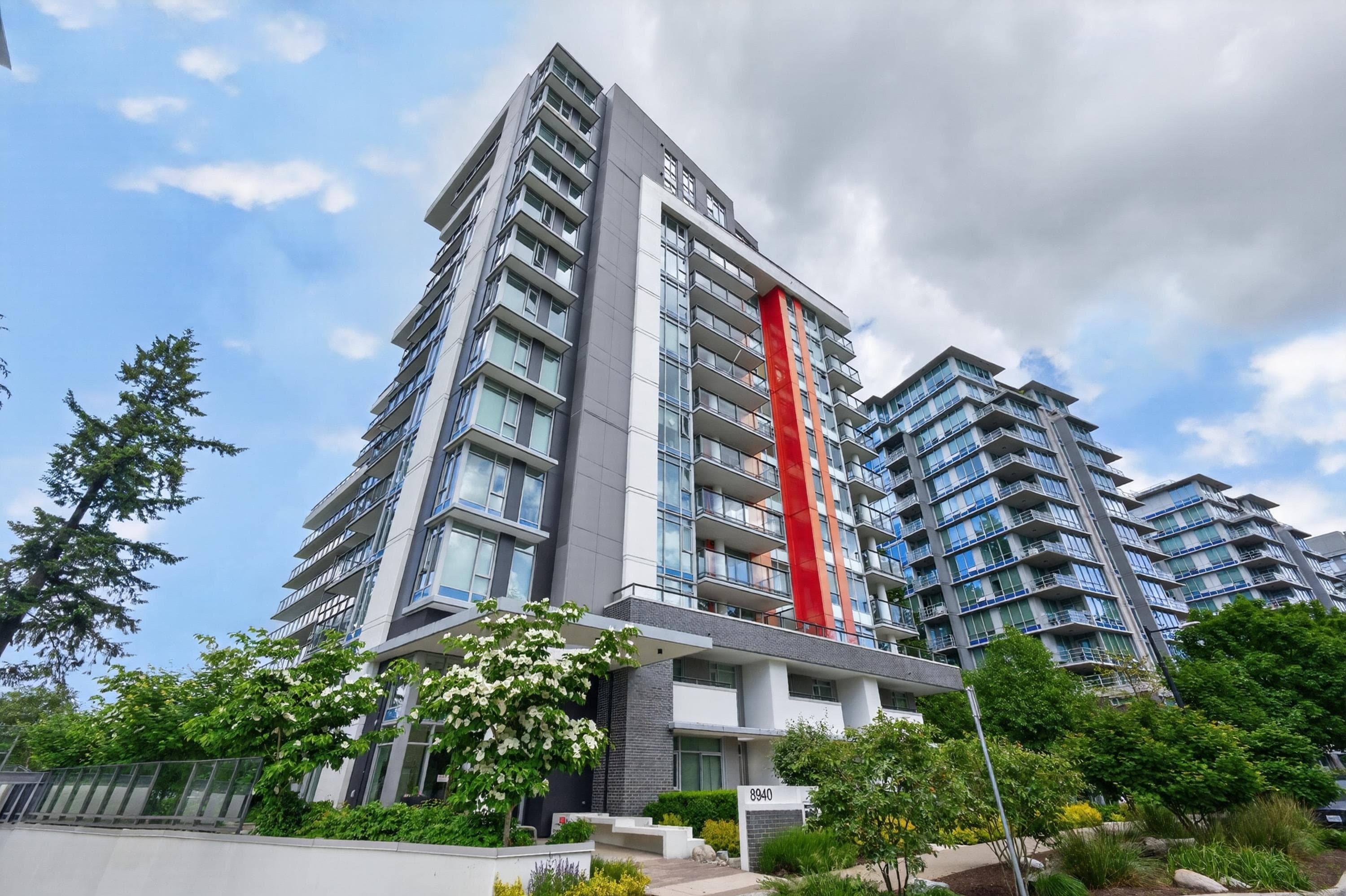 1103 - 8940 University Crescent, Burnaby, V5A 0E7 — photo 1