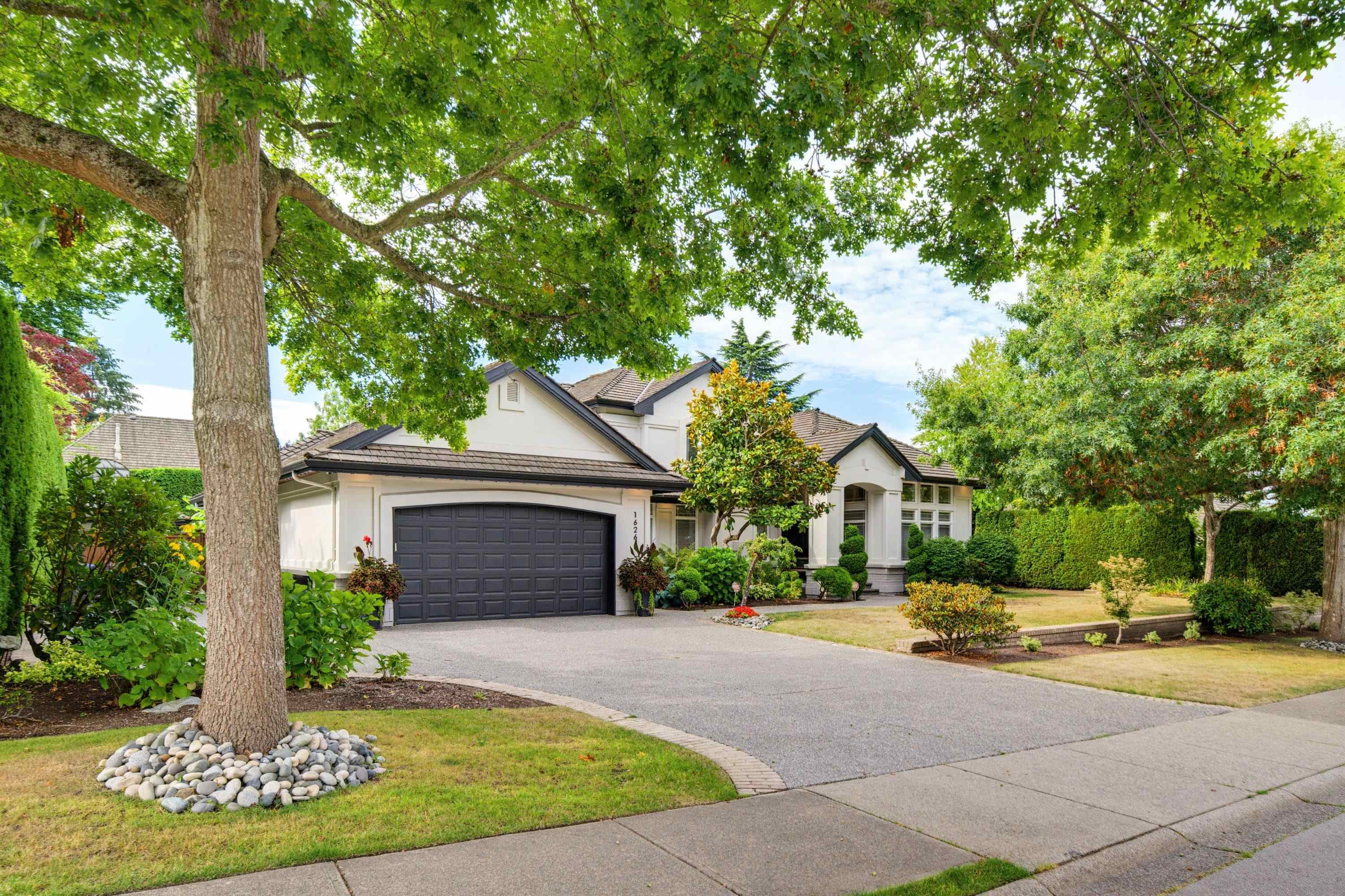 16266 High Park Avenue, Surrey, V3Z 0H5 — photo 2