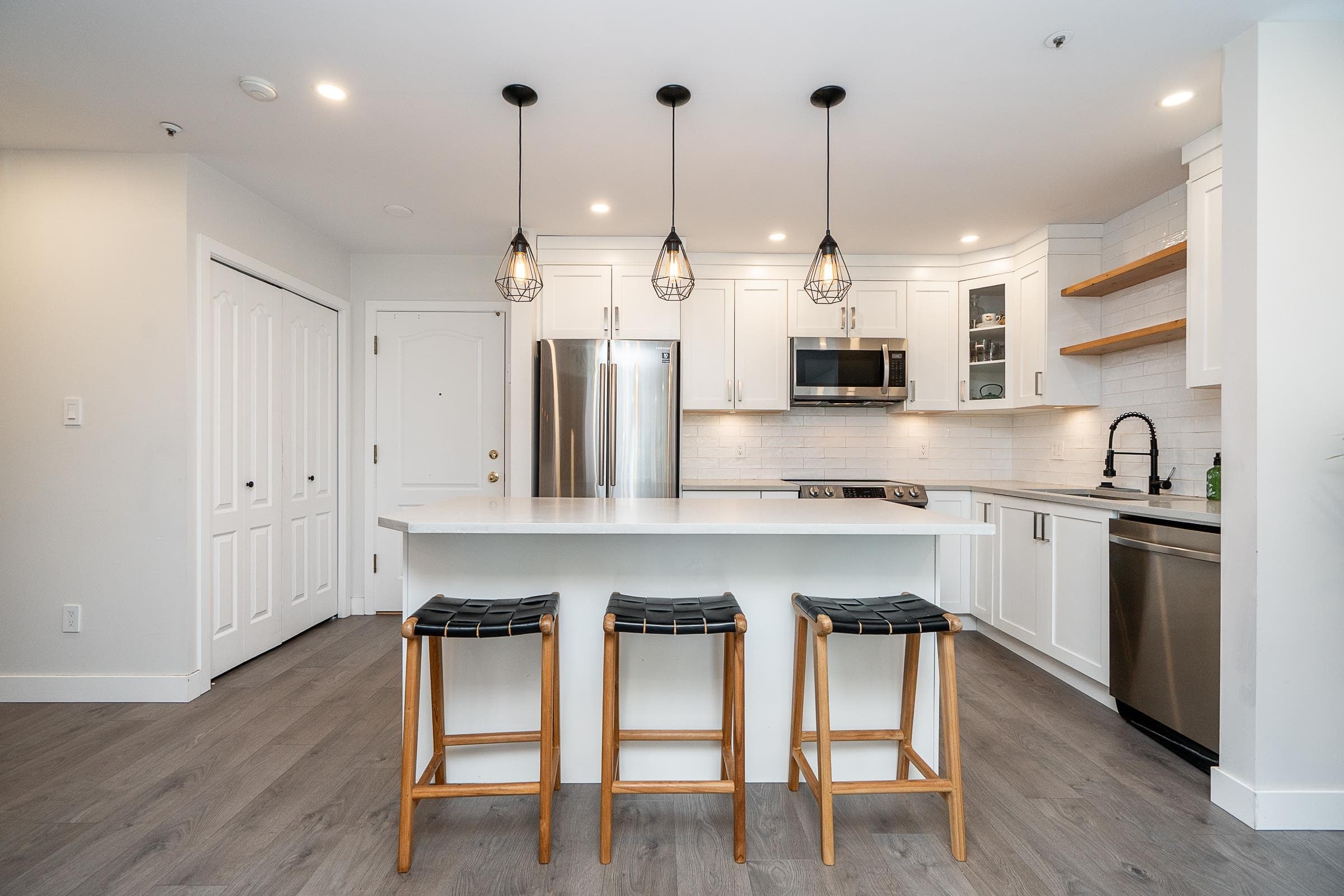 105 - 2968 Burlington Drive, Coquitlam, V3B 7N4 — photo 1