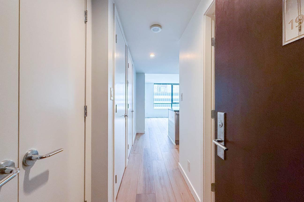 1904 - 788 Richards Street, Vancouver, V6B 3A4 — photo 3
