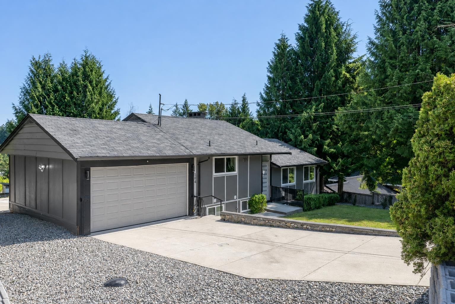 104 Bonnymuir Drive, West Vancouver, V7S 1L2 — photo 2