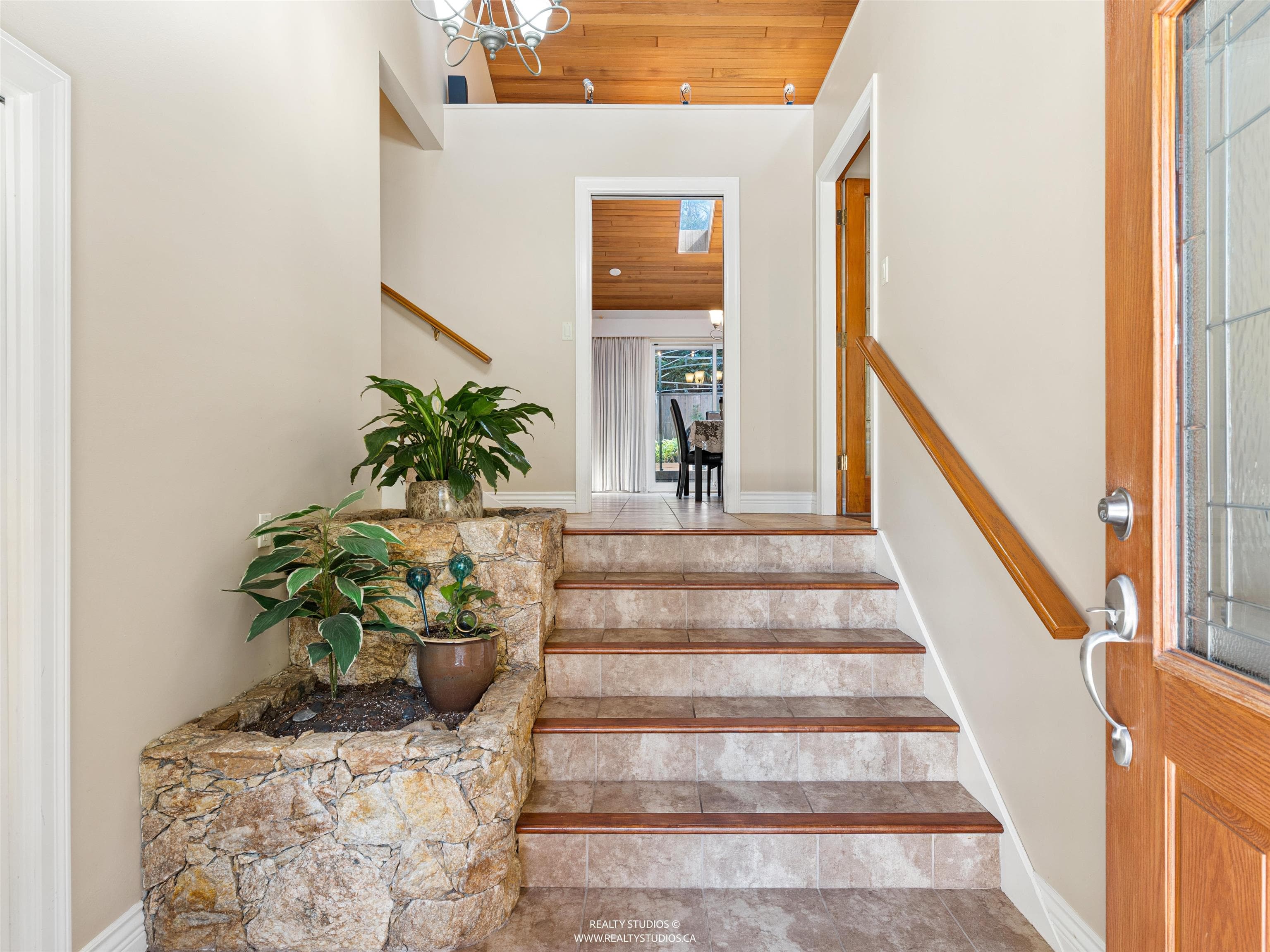 6843 Dover Place, Delta, V4E 2G5 — photo 3
