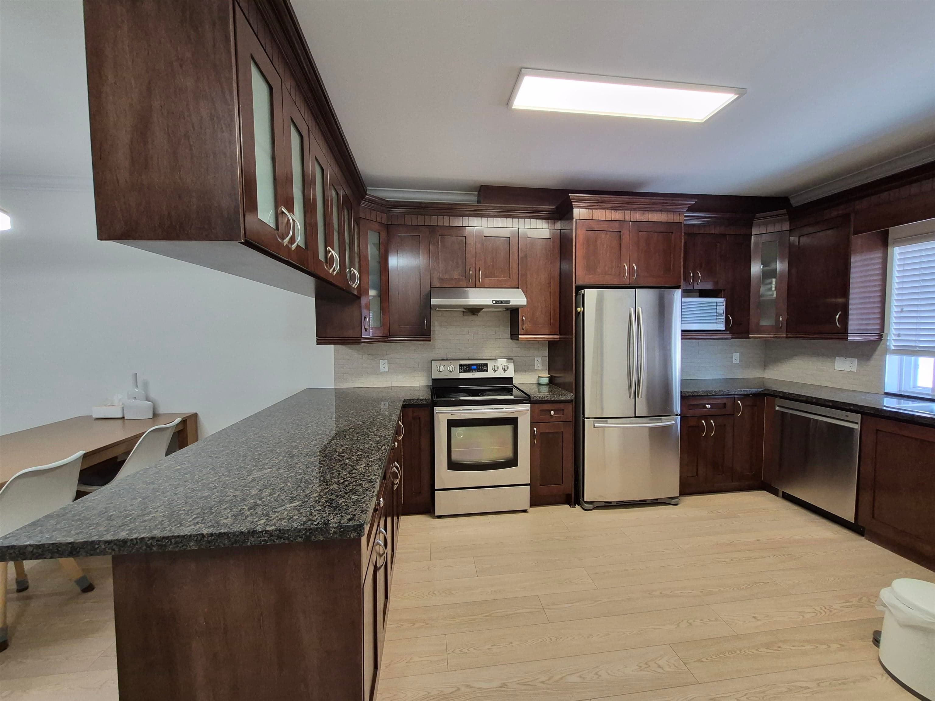 112 - 3333 Dewdney Trunk Road, Port Moody, V3H 2E4 — photo 3