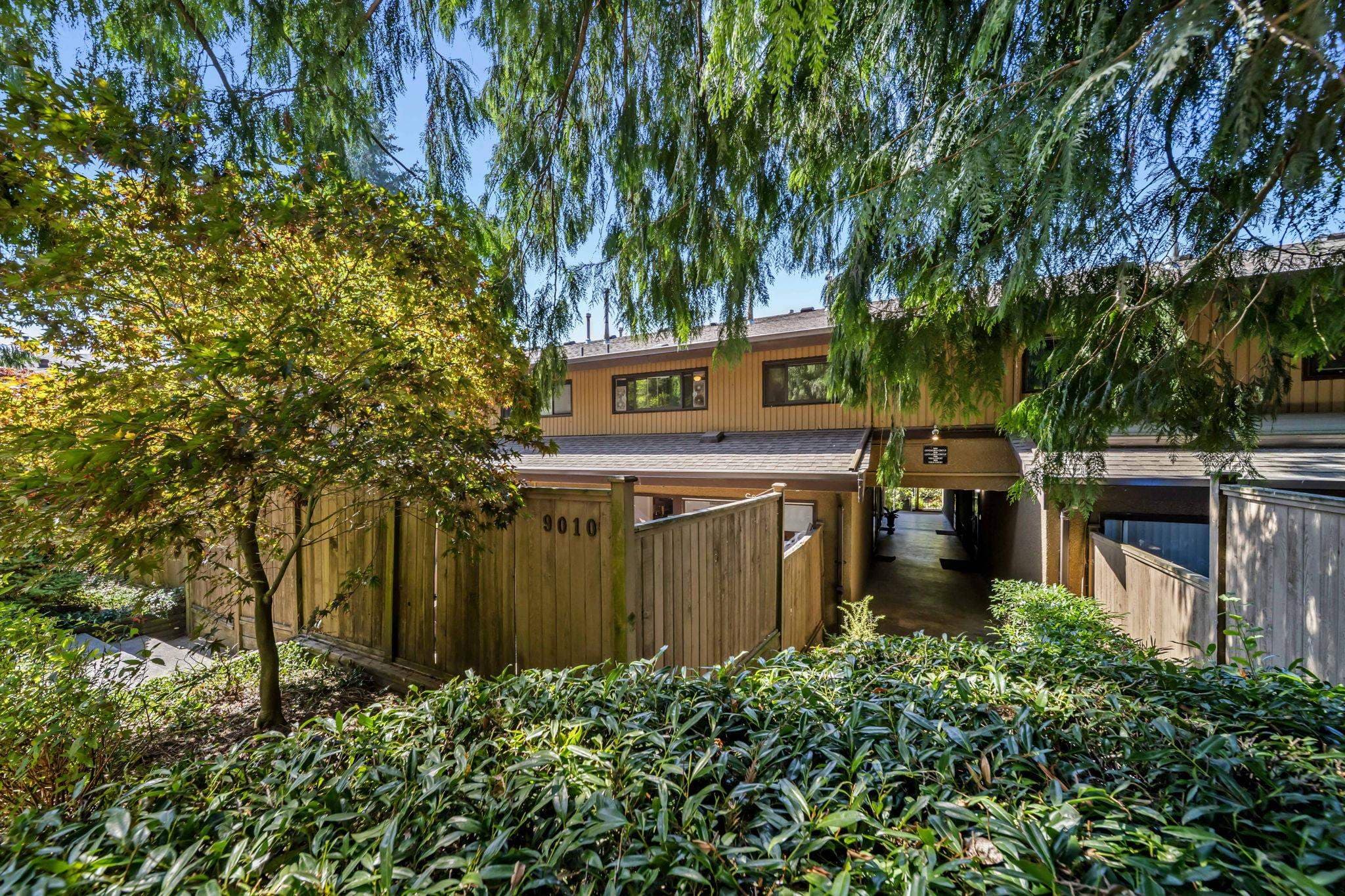 9010 Centaurus Circle, Burnaby, V3J 1C2 — photo 1