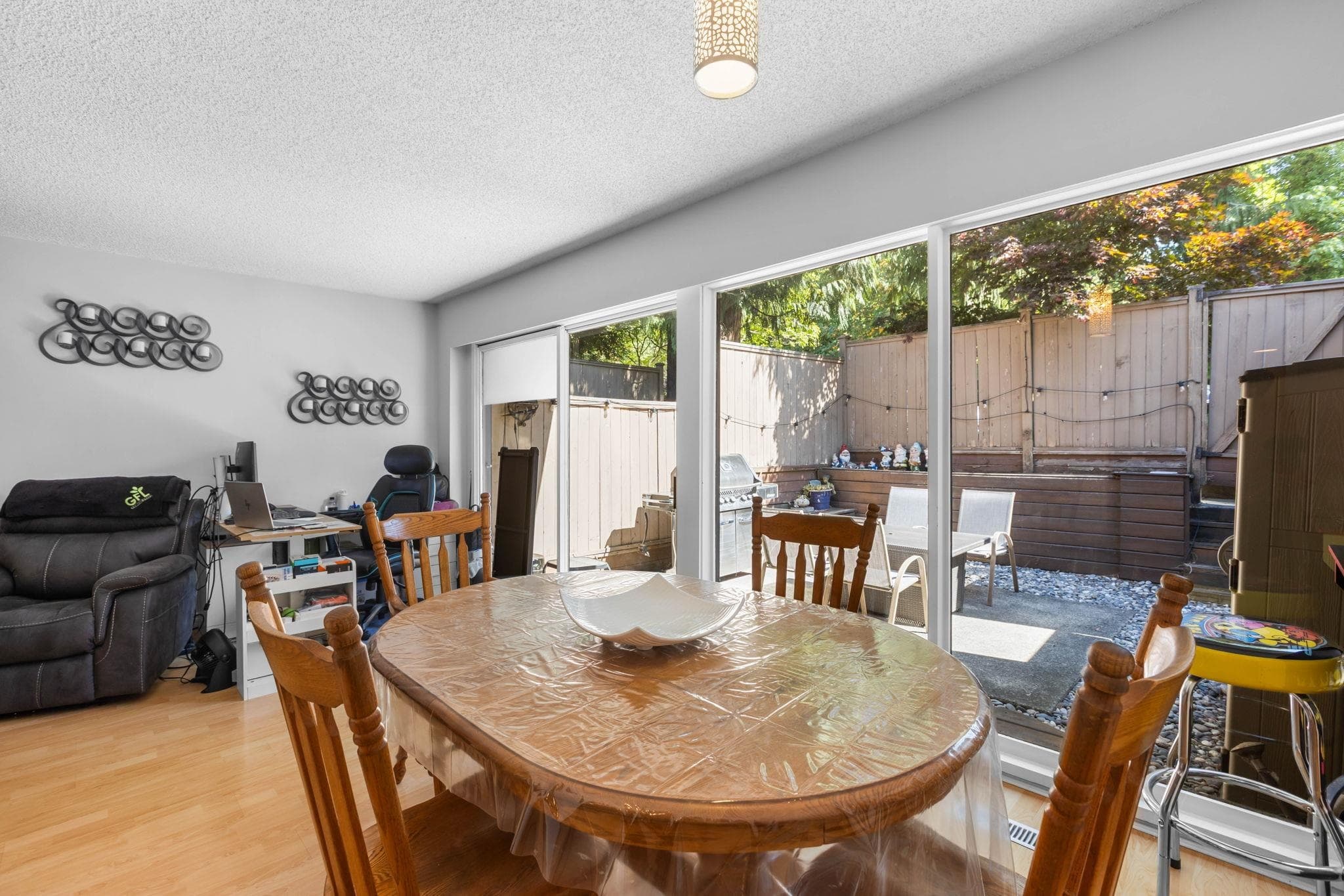 9010 Centaurus Circle, Burnaby, V3J 1C2 — photo 5