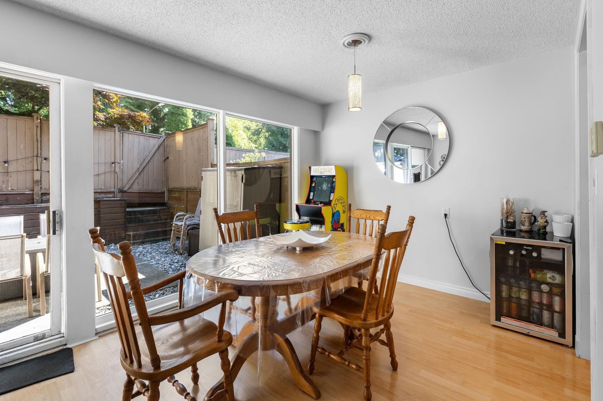 9010 Centaurus Circle, Burnaby, V3J 1C2 — photo 4