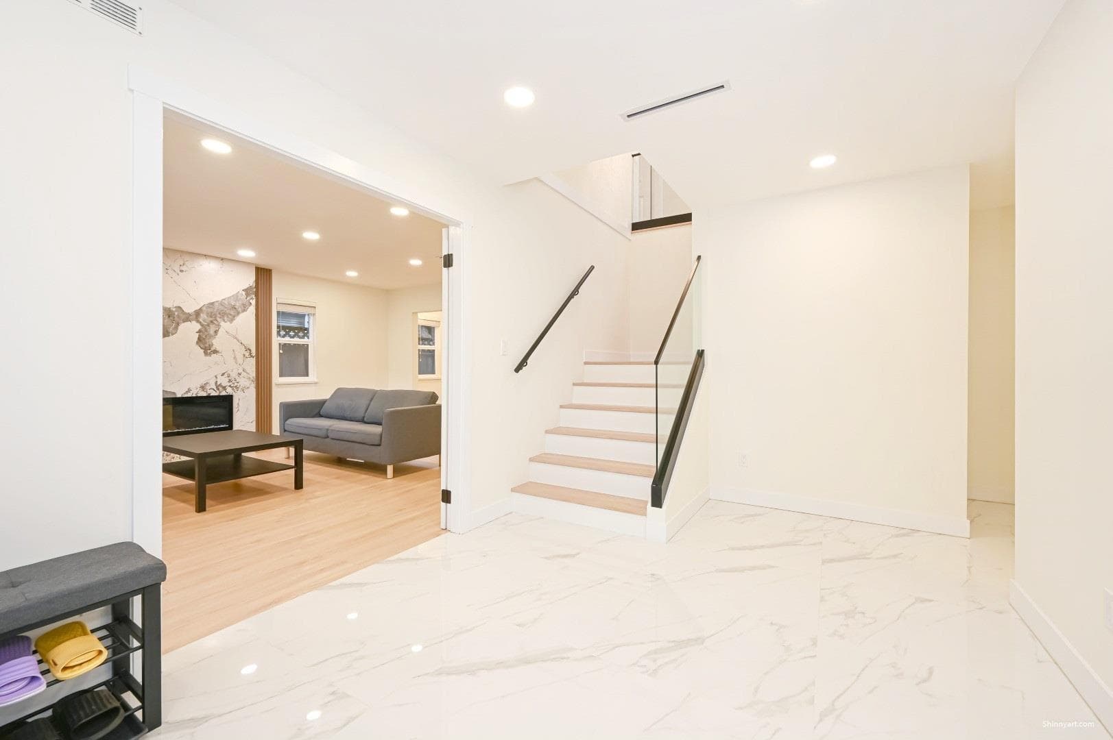 8020 Minler Road, Richmond, V7C 3T7 — photo 2