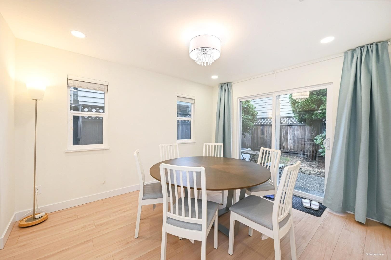 8020 Minler Road, Richmond, V7C 3T7 — photo 5