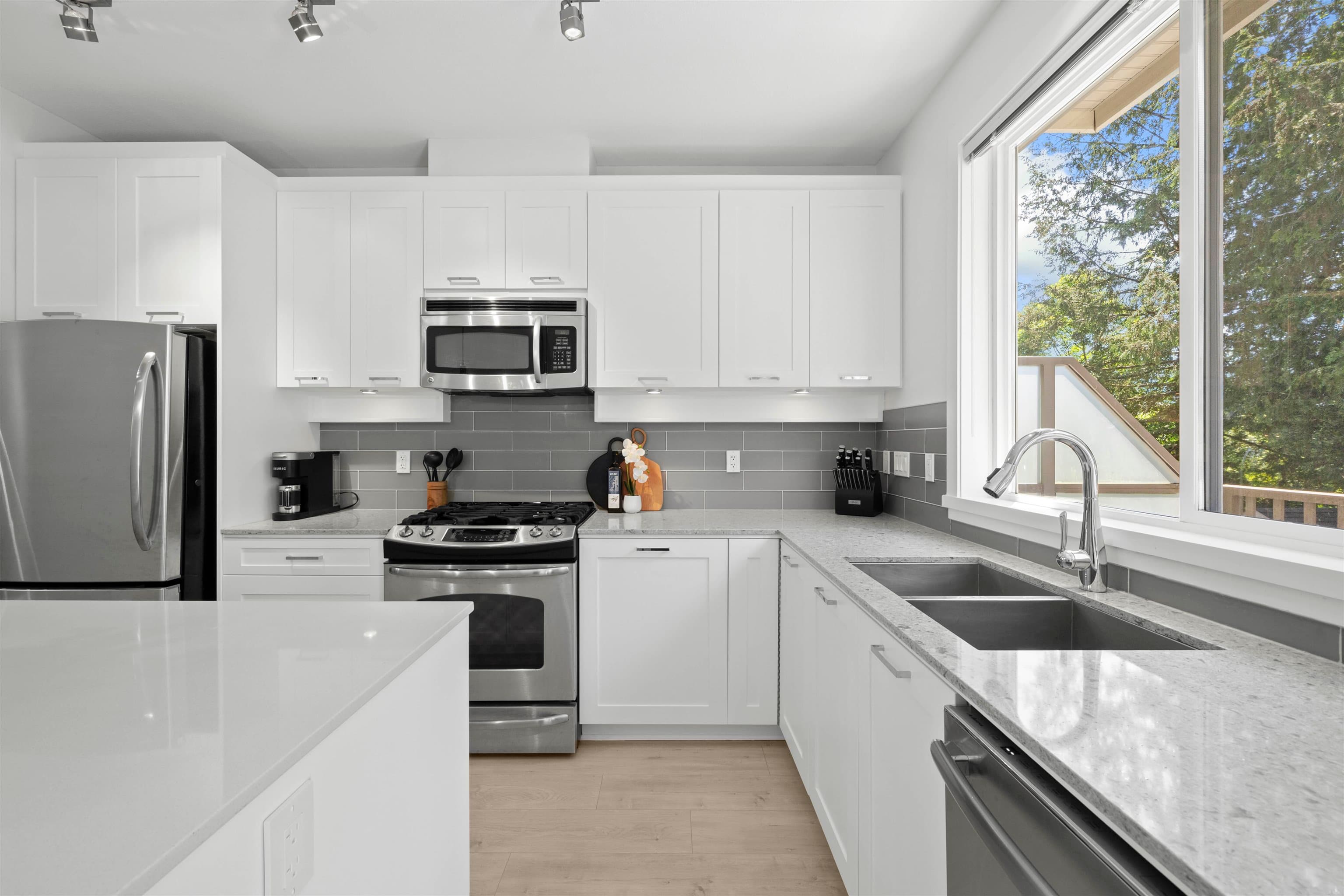 3 - 3395 Galloway Avenue, Coquitlam, V3E 0H2 — photo 4